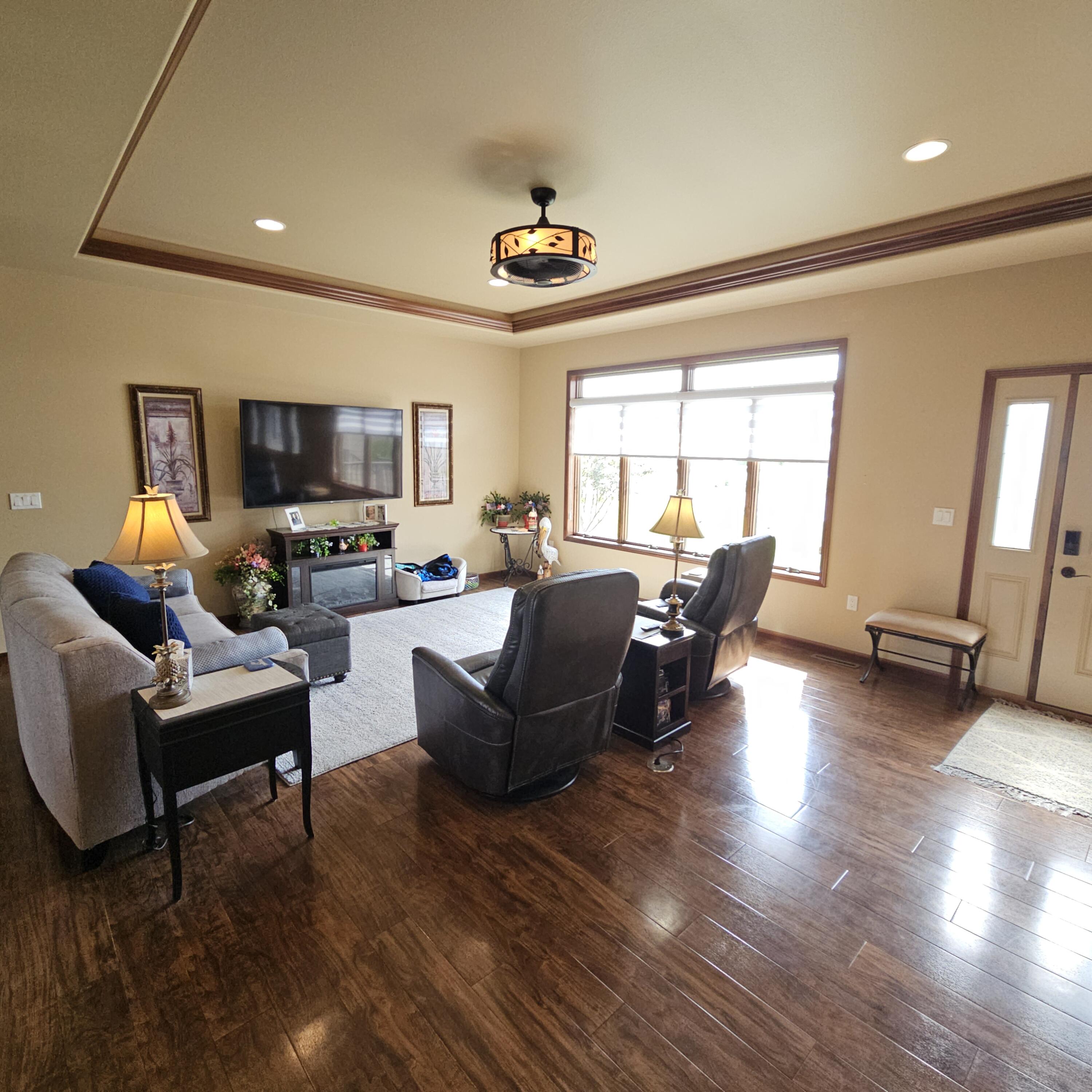 3208 Maui Dr