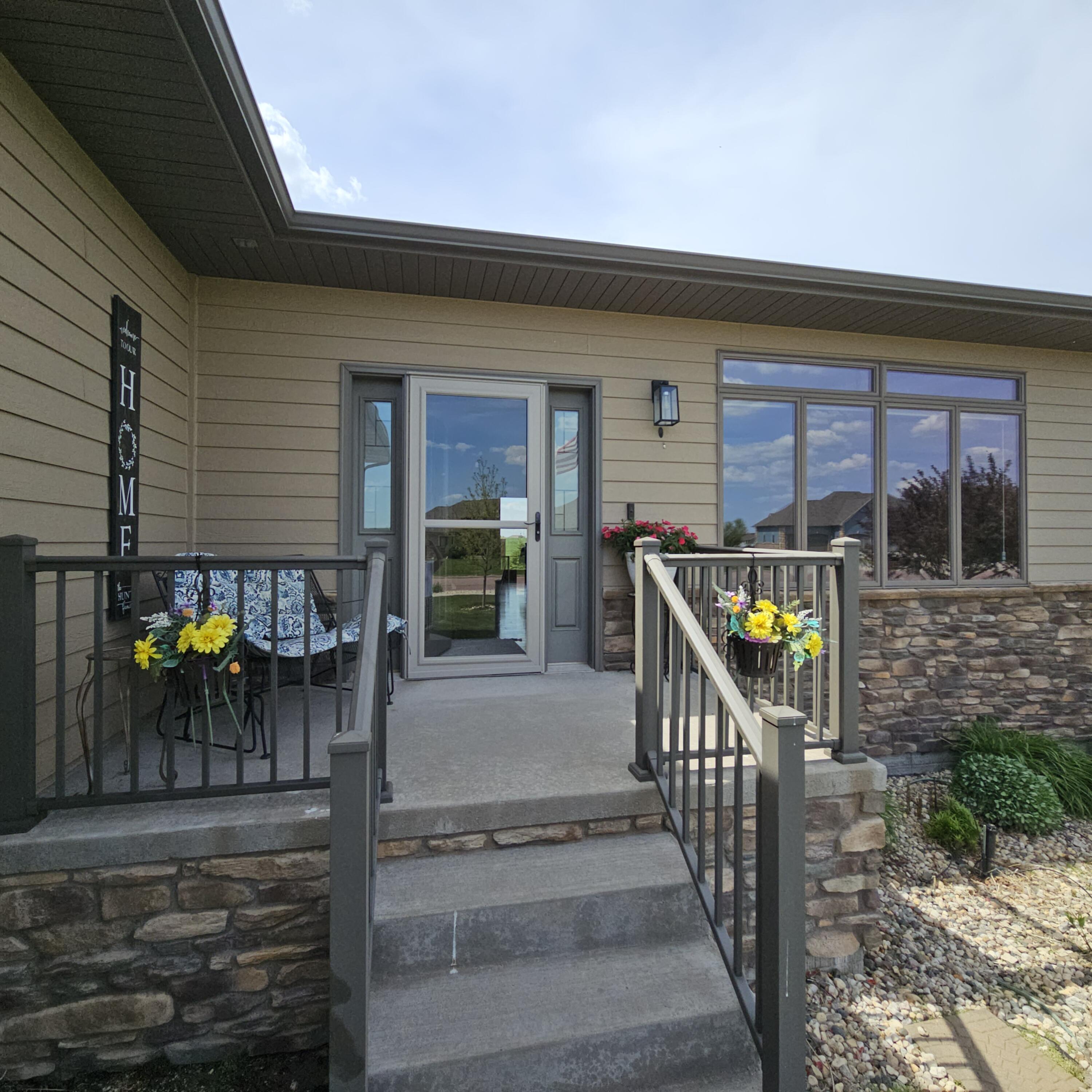3208 Maui Dr