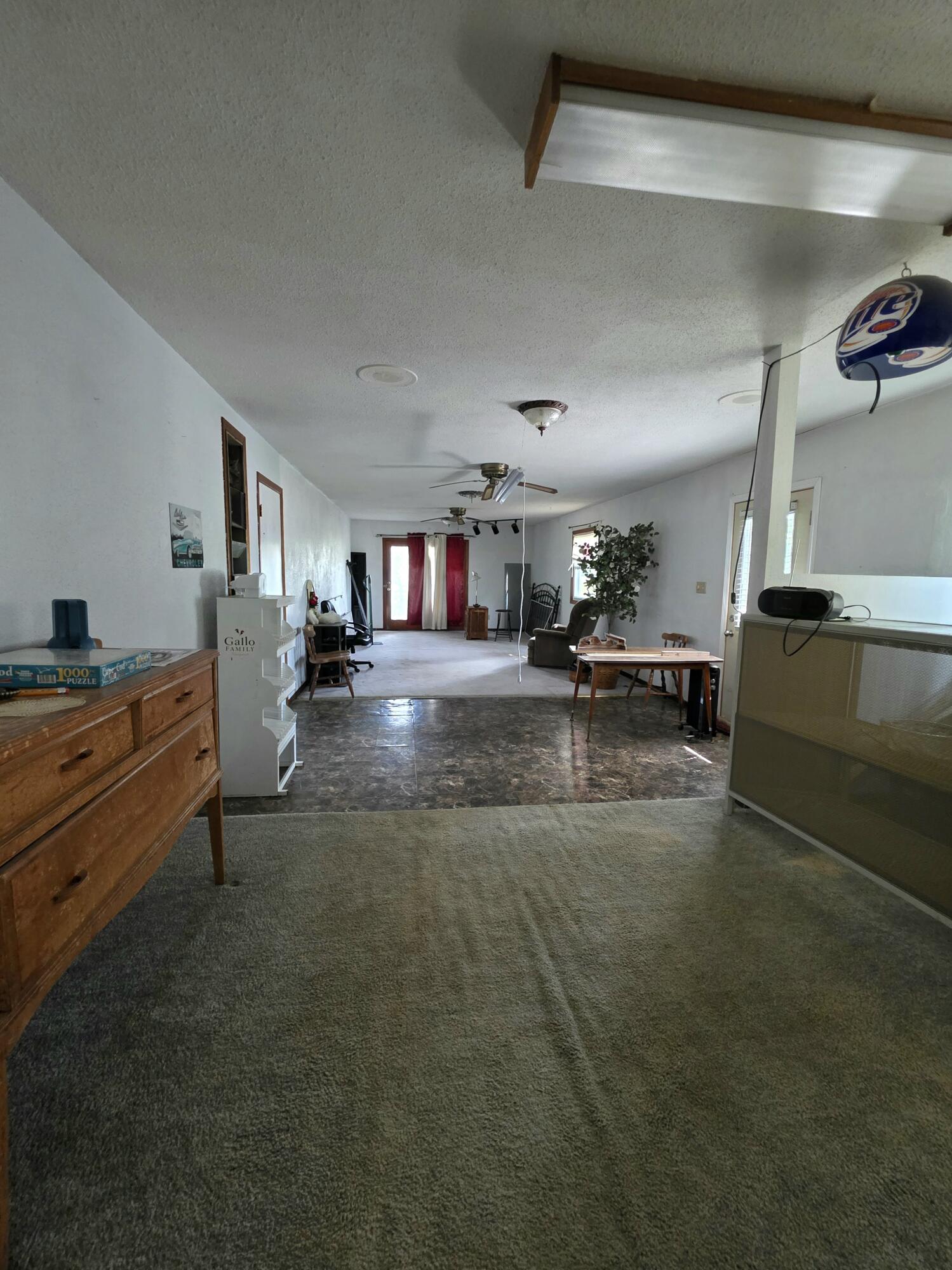 406 S Main St