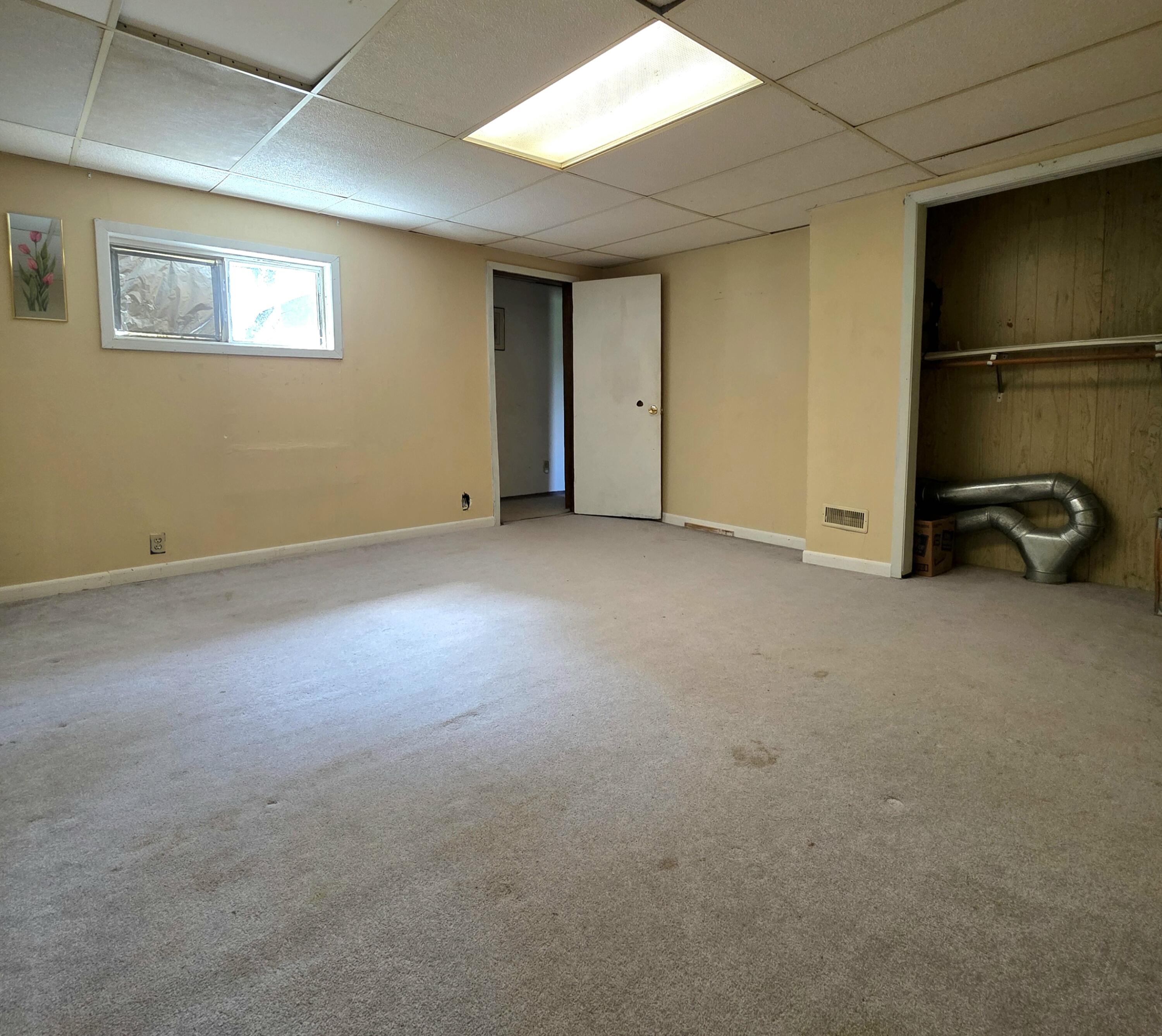 406 S Main St