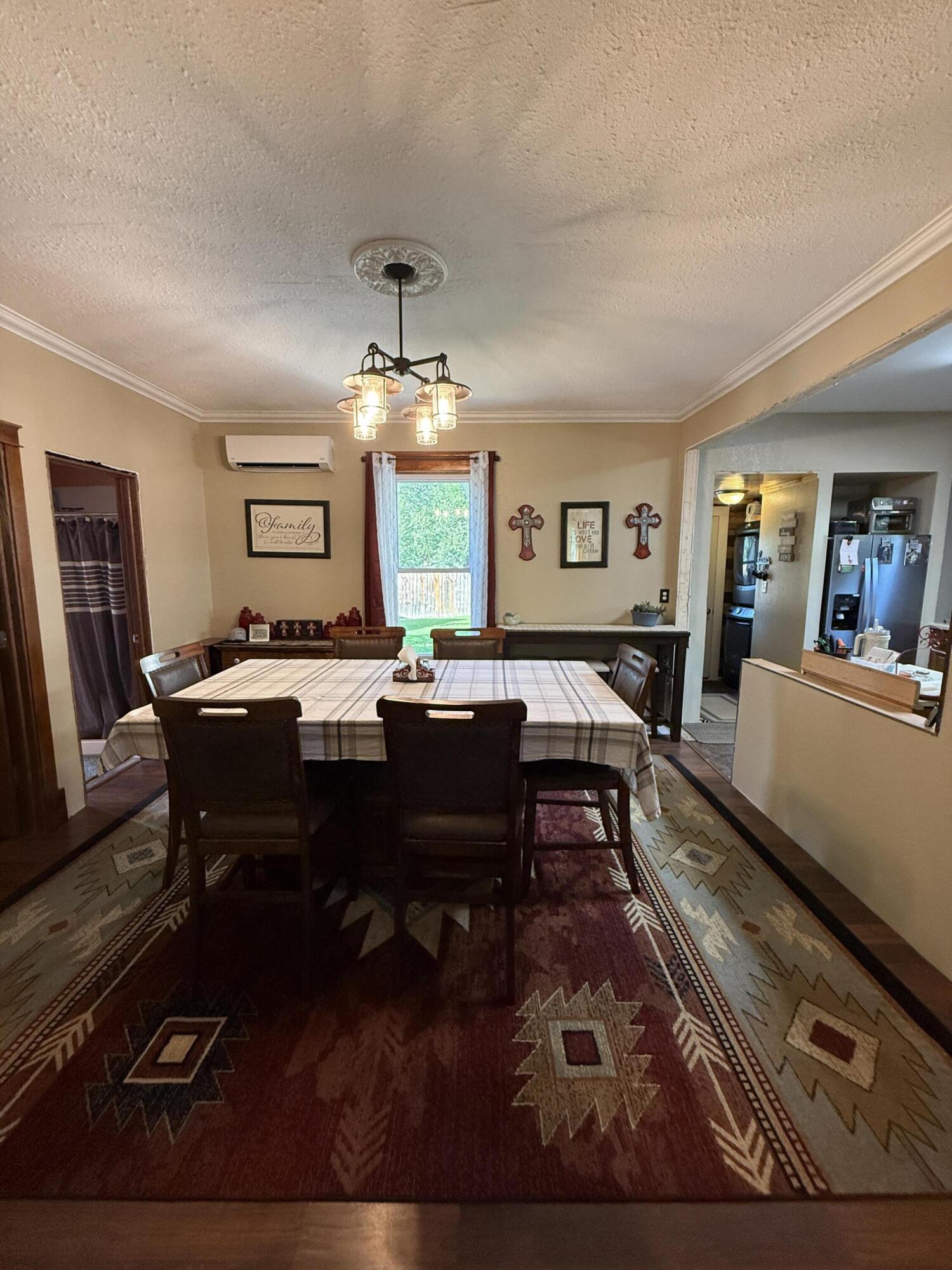 307 E Lawler Cir