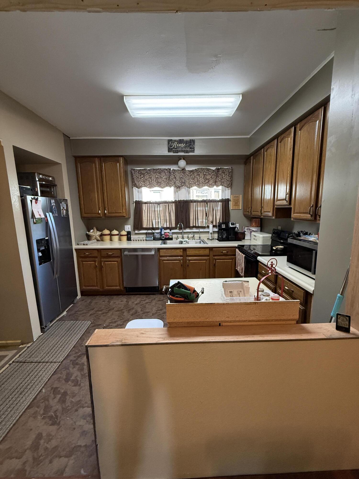 307 E Lawler Cir