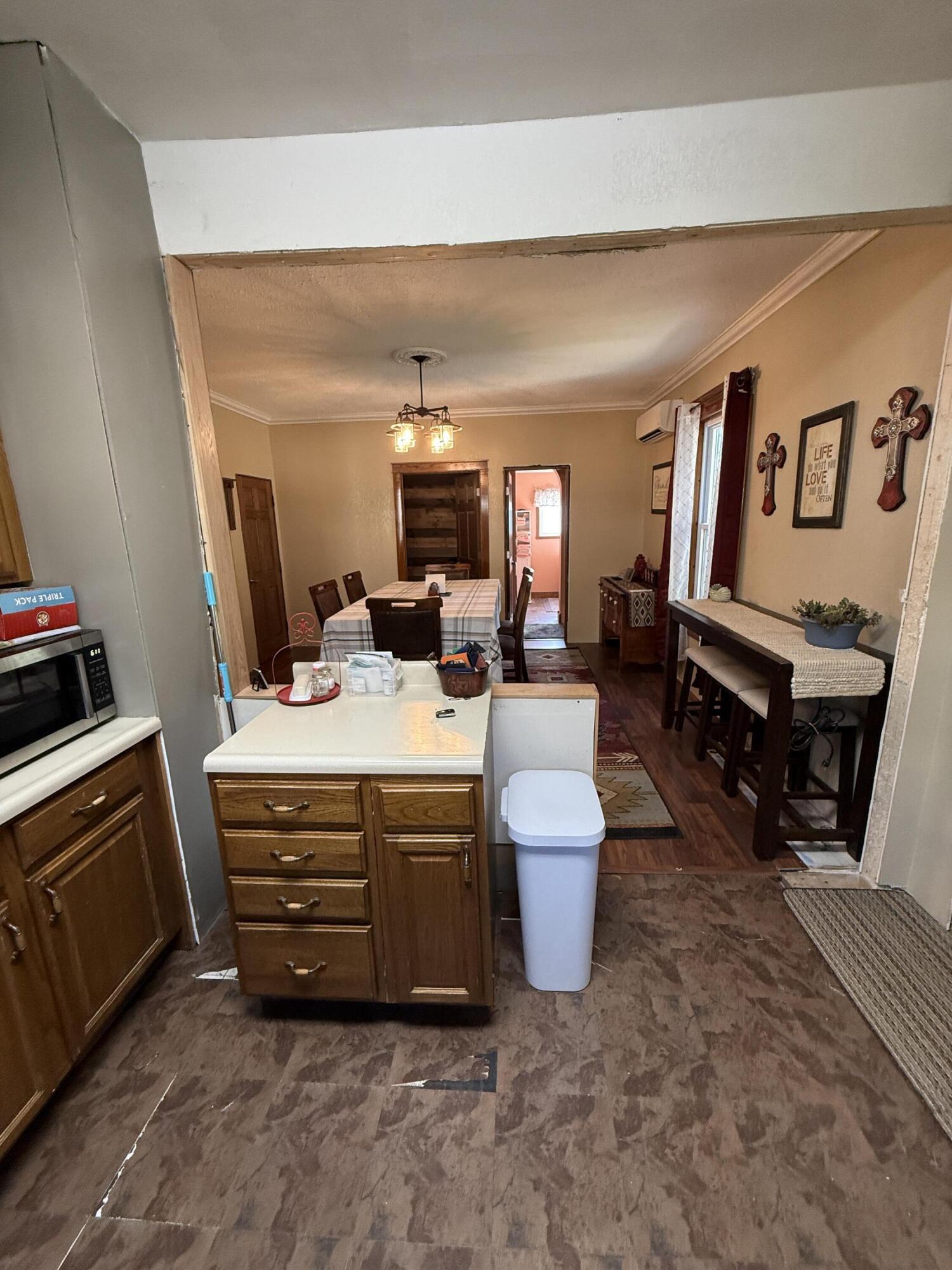 307 E Lawler Cir