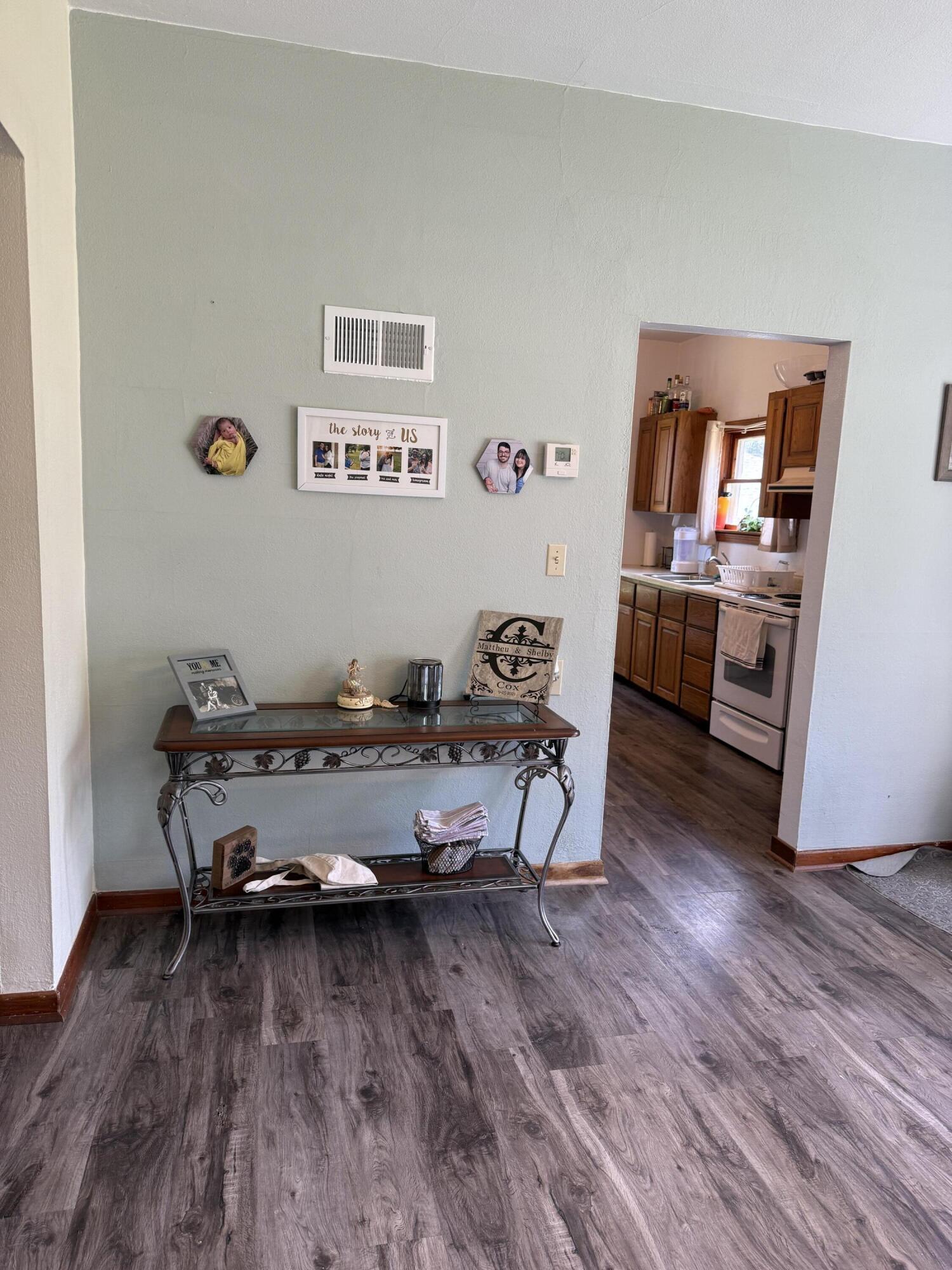 308 N Main St