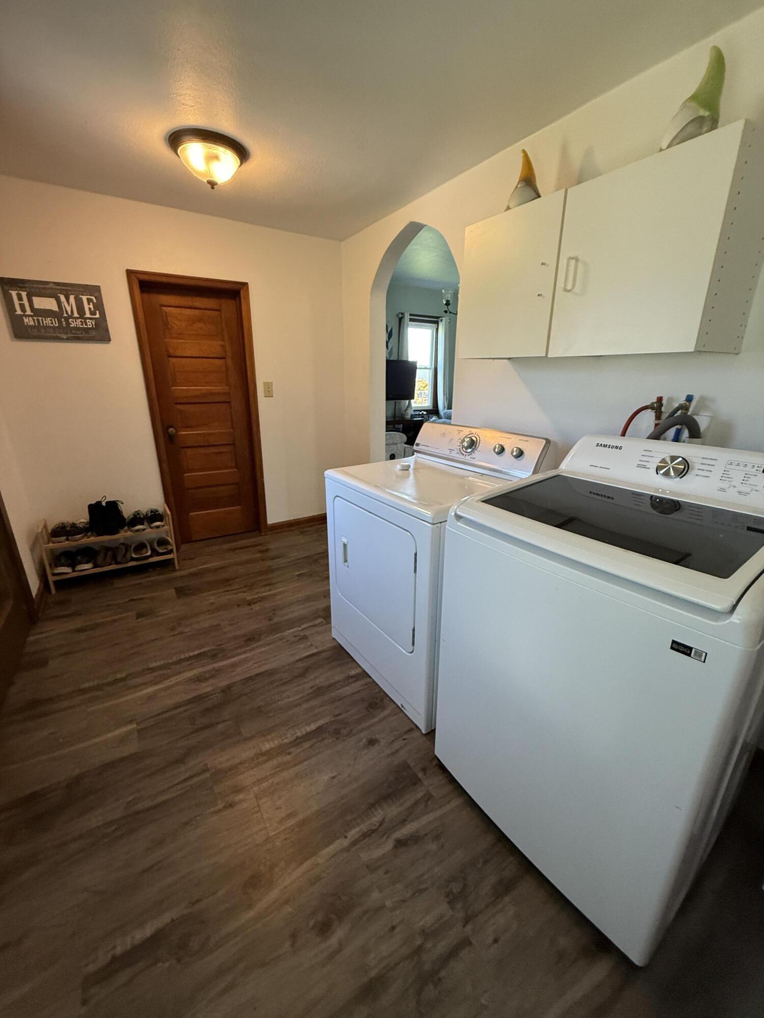 308 N Main St