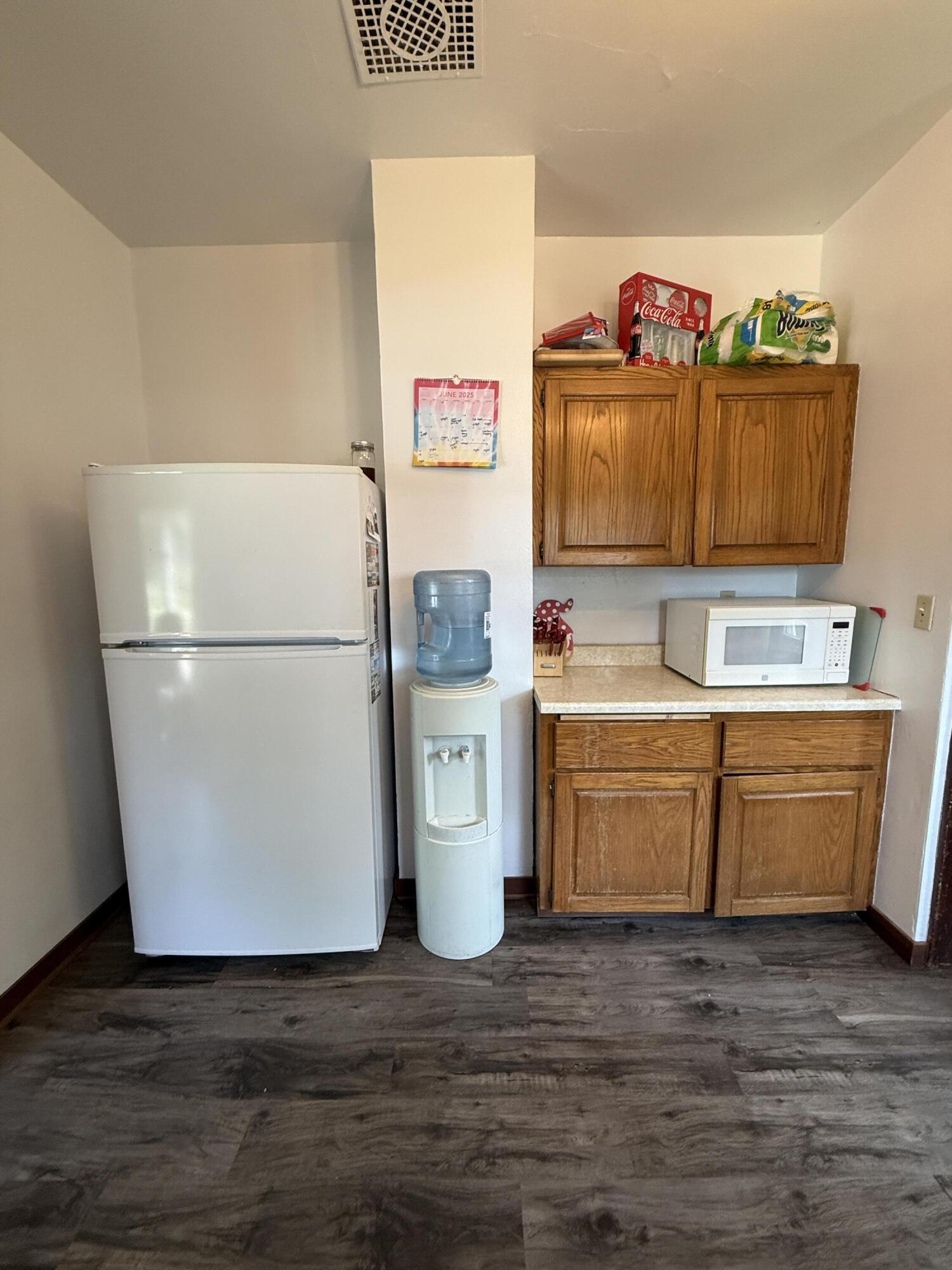 308 N Main St