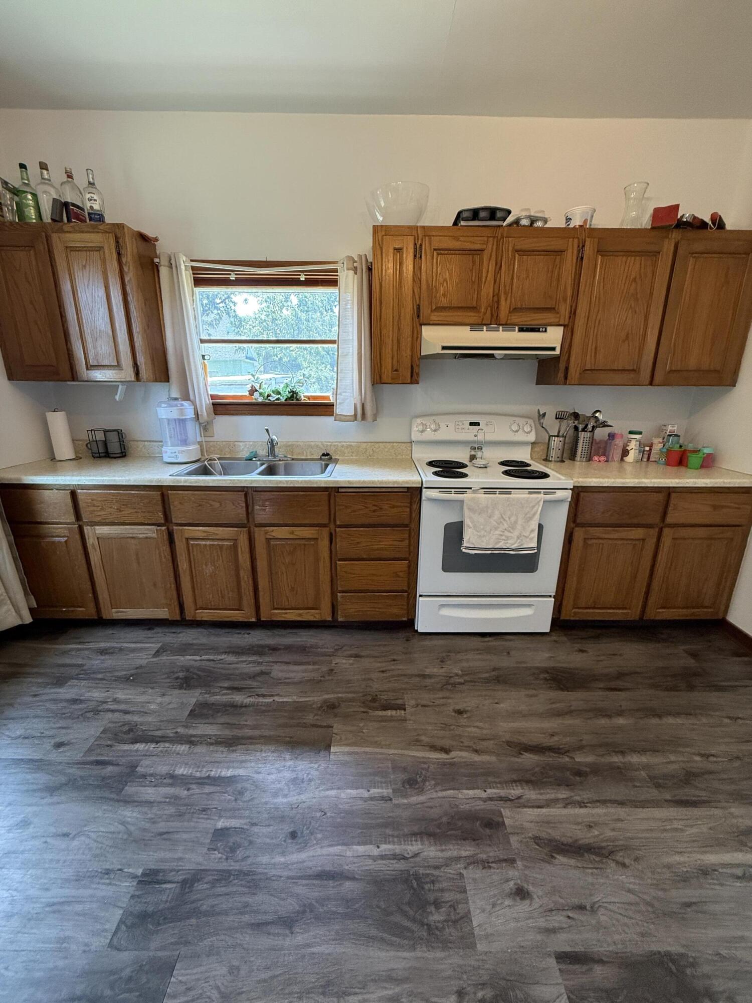 308 N Main St