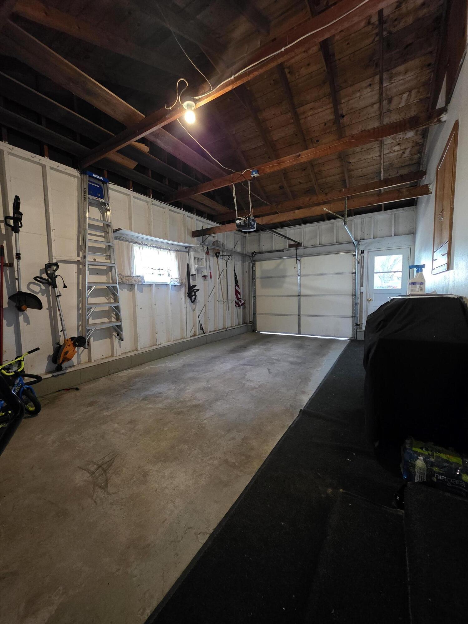 1505 E 3rd Ave