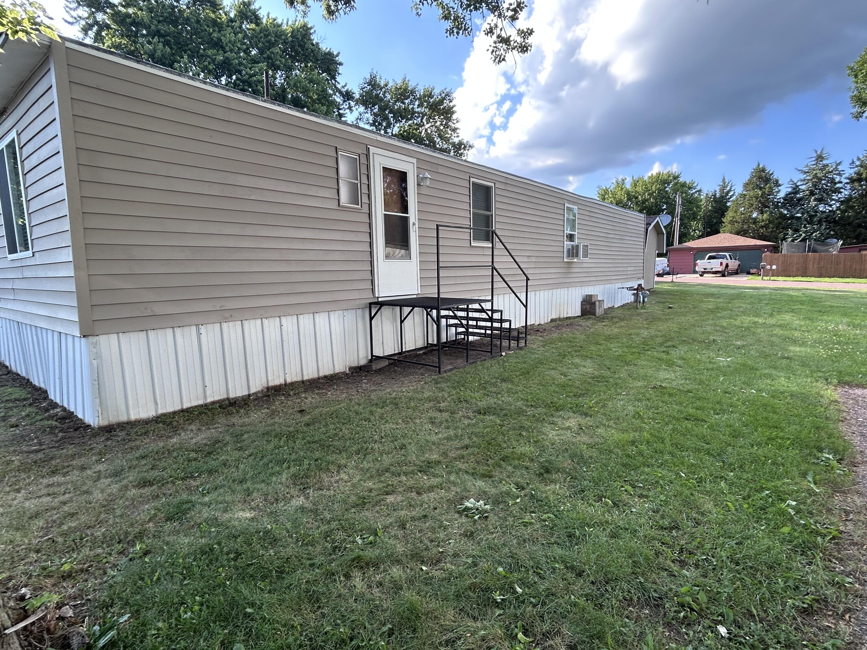1401 S Main Lot 4