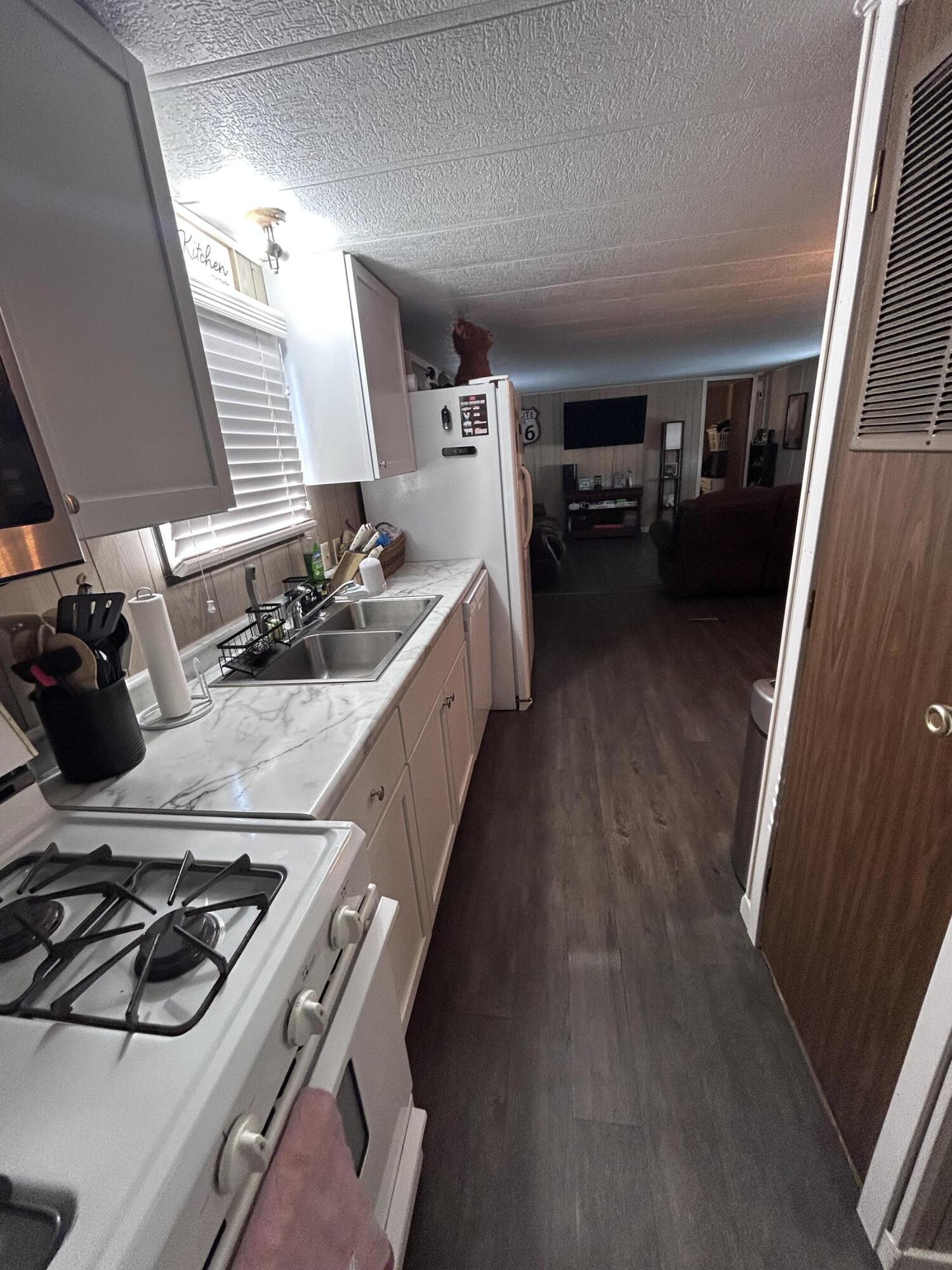 1401 S Main Lot 4