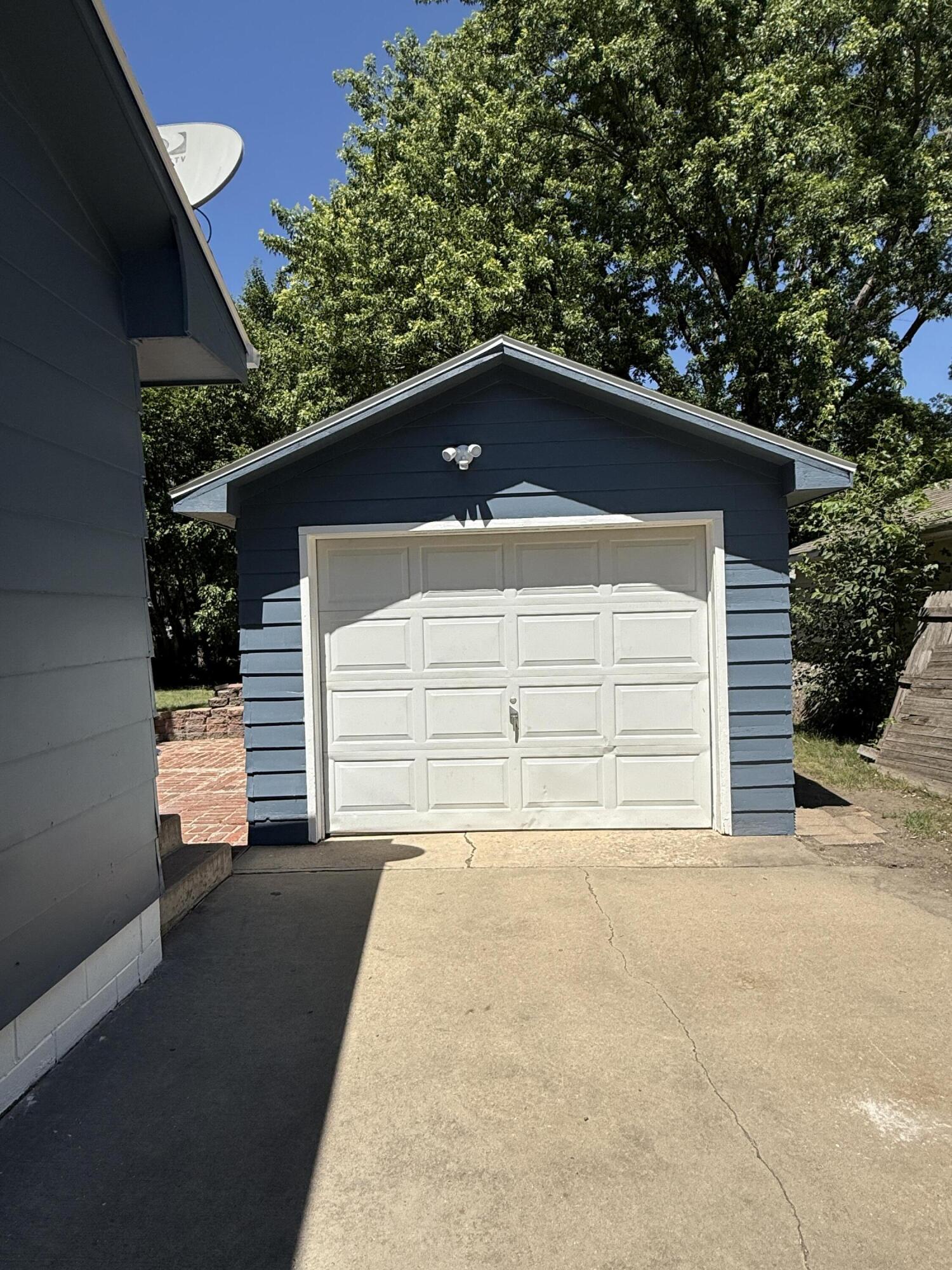 1506 E 3rd Ave