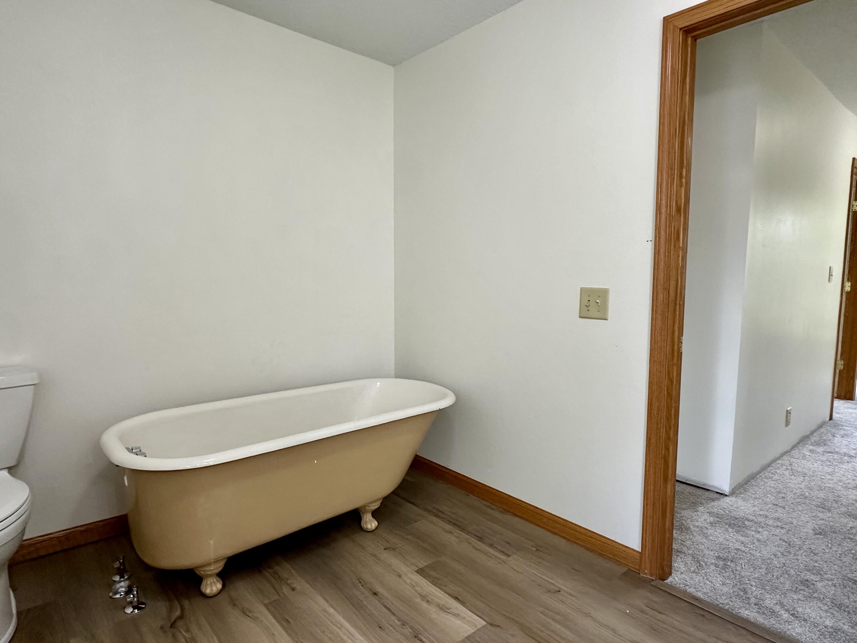 312 E 4th Ave