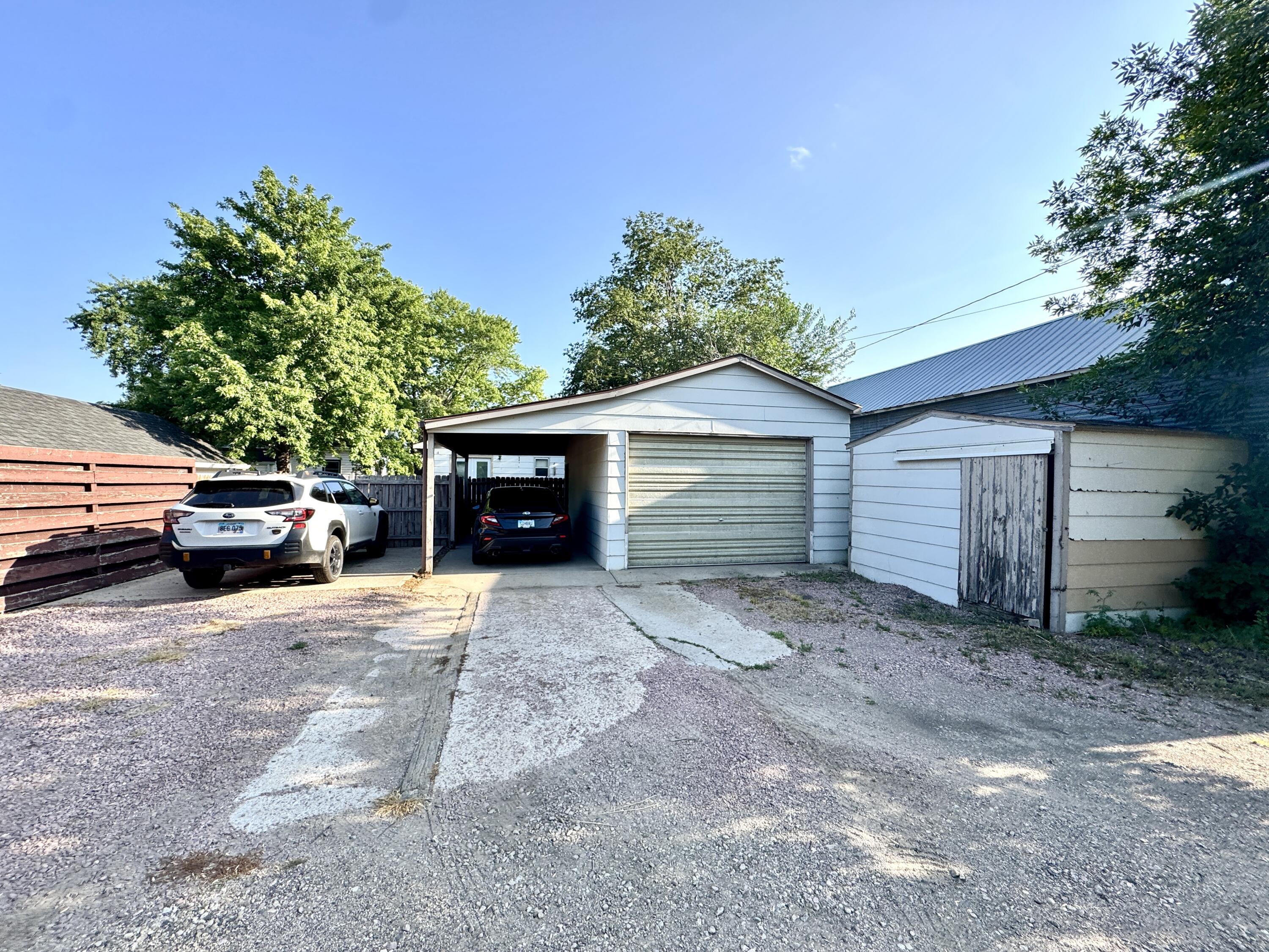 608 E Ash Ave