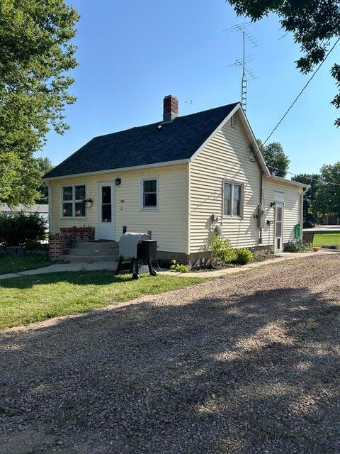 504 S 1st St