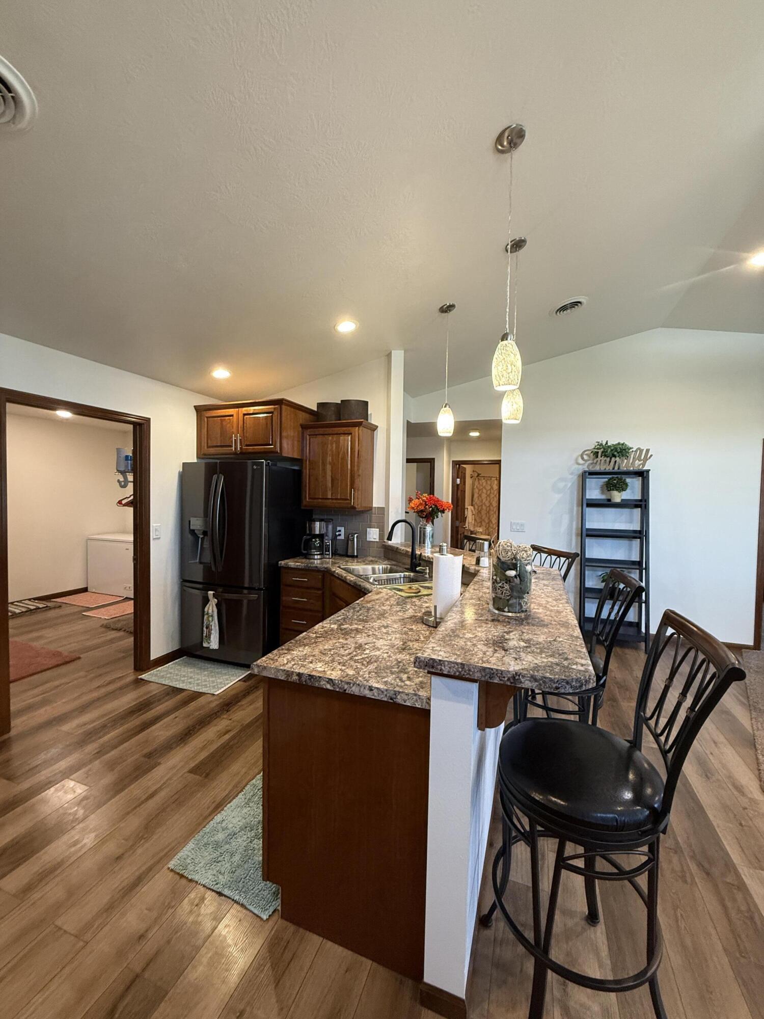 1400 W 20th Ave
