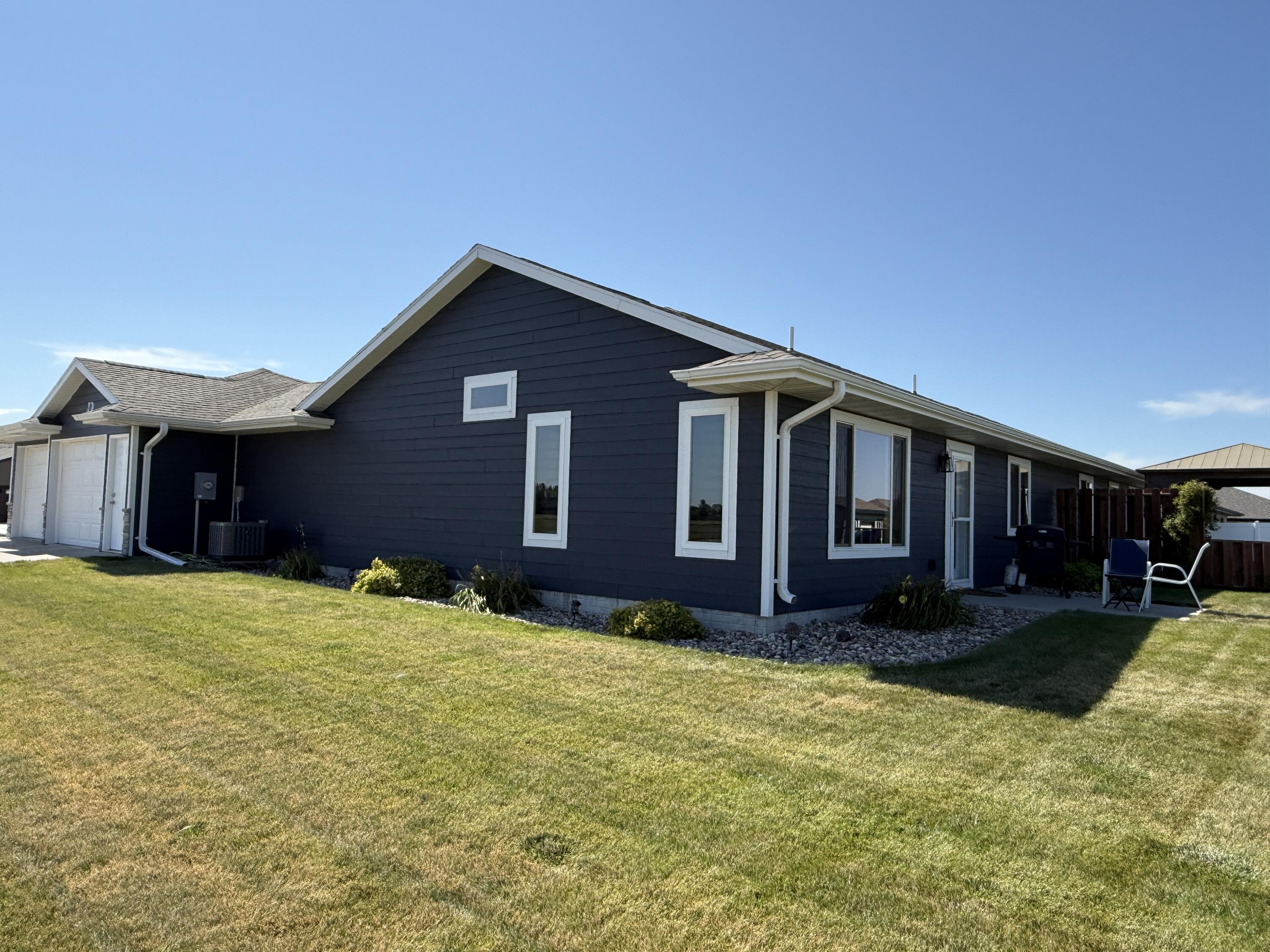 1400 W 20th Ave