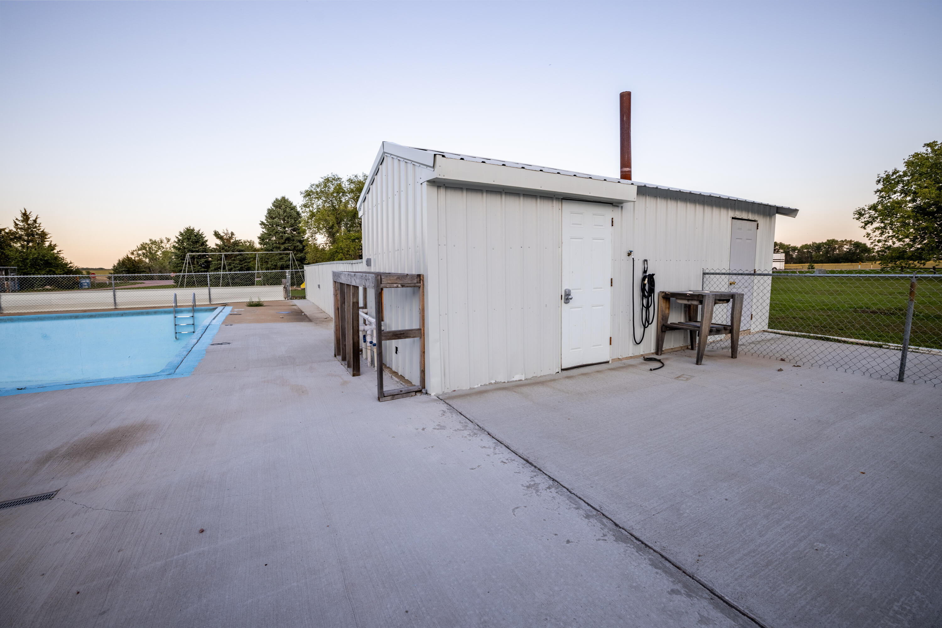 25473 403 Ave