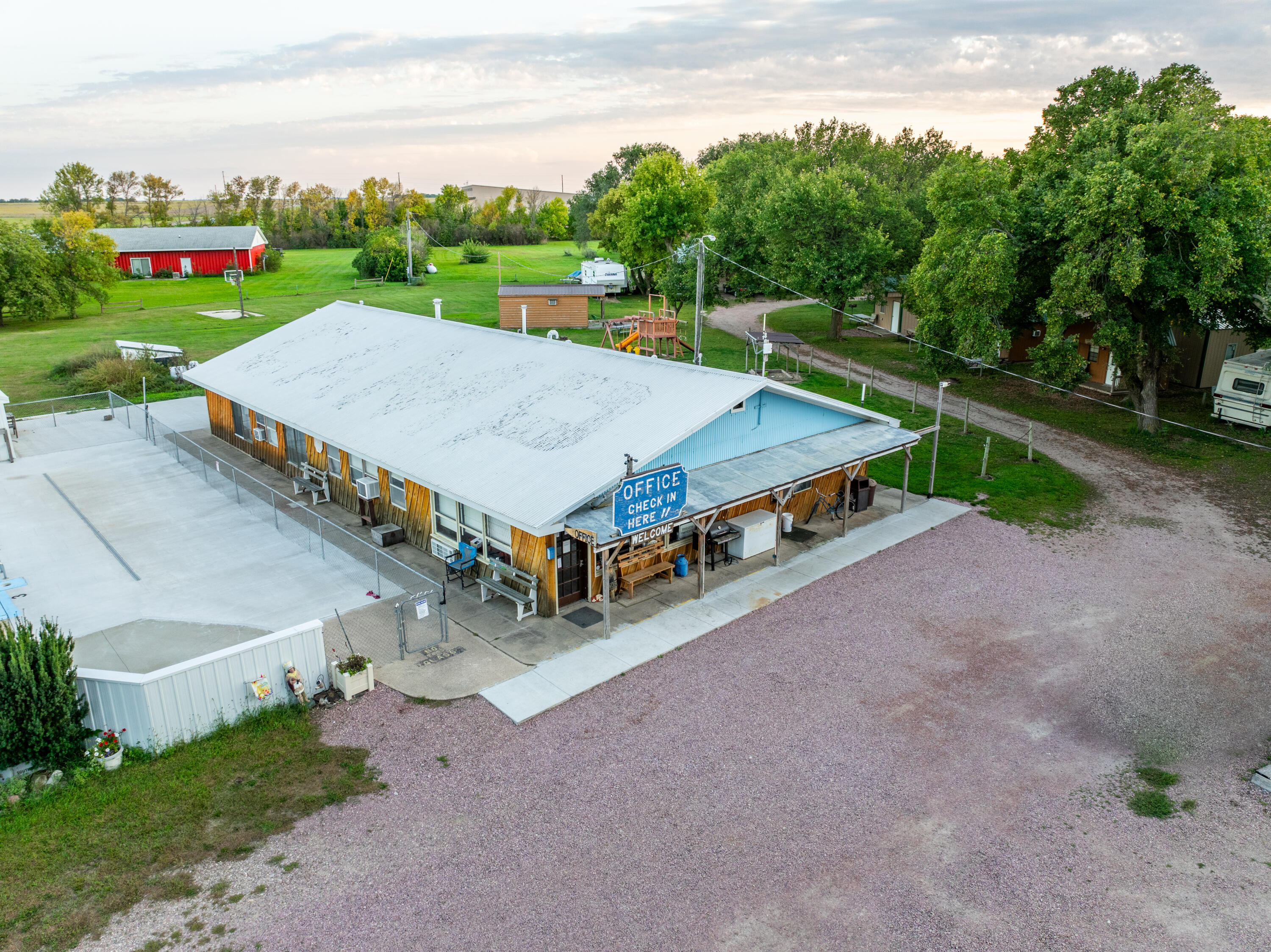 25473 403 Ave