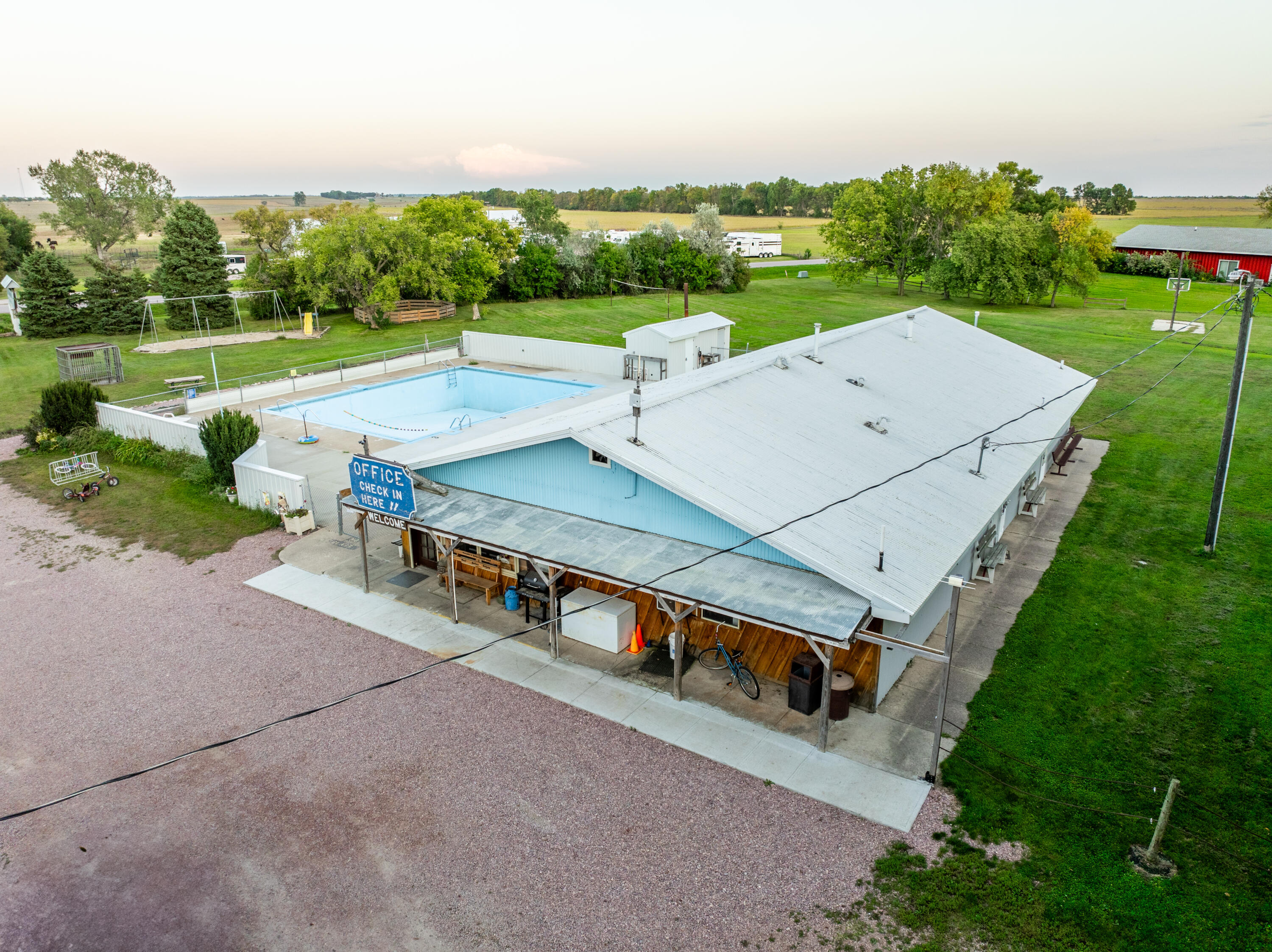 25473 403 Ave
