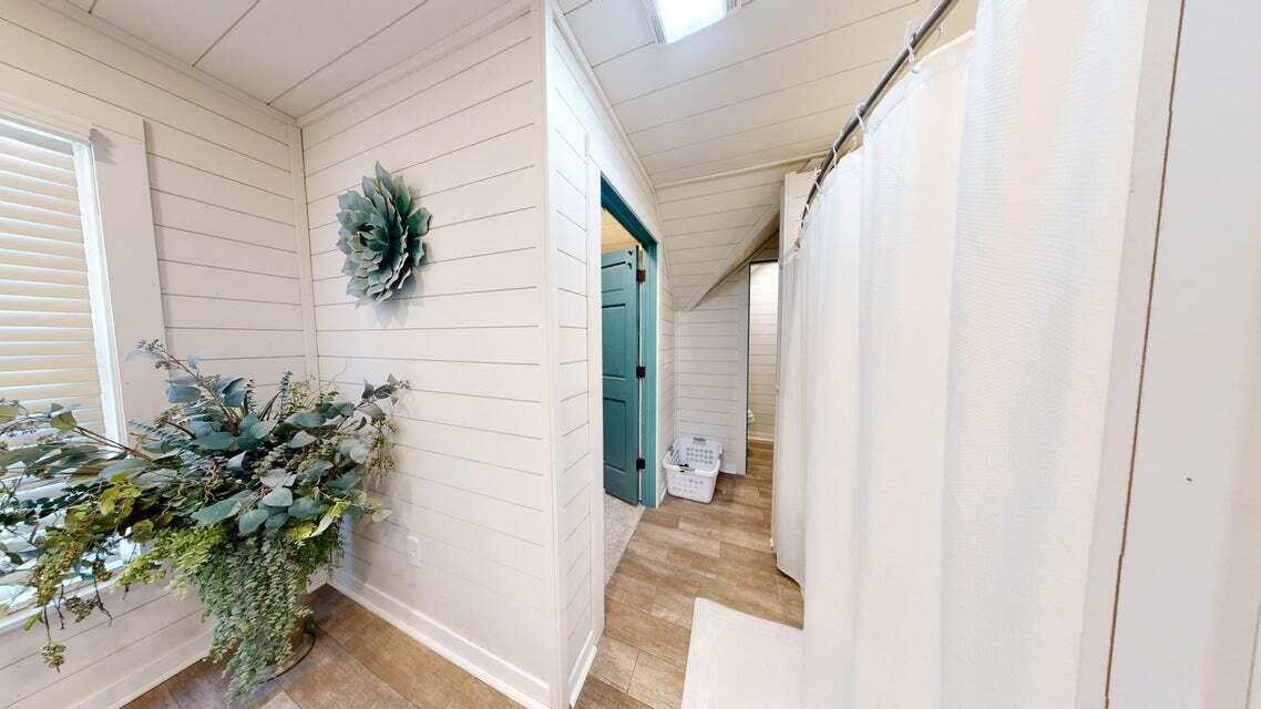 808 E 5th Ave