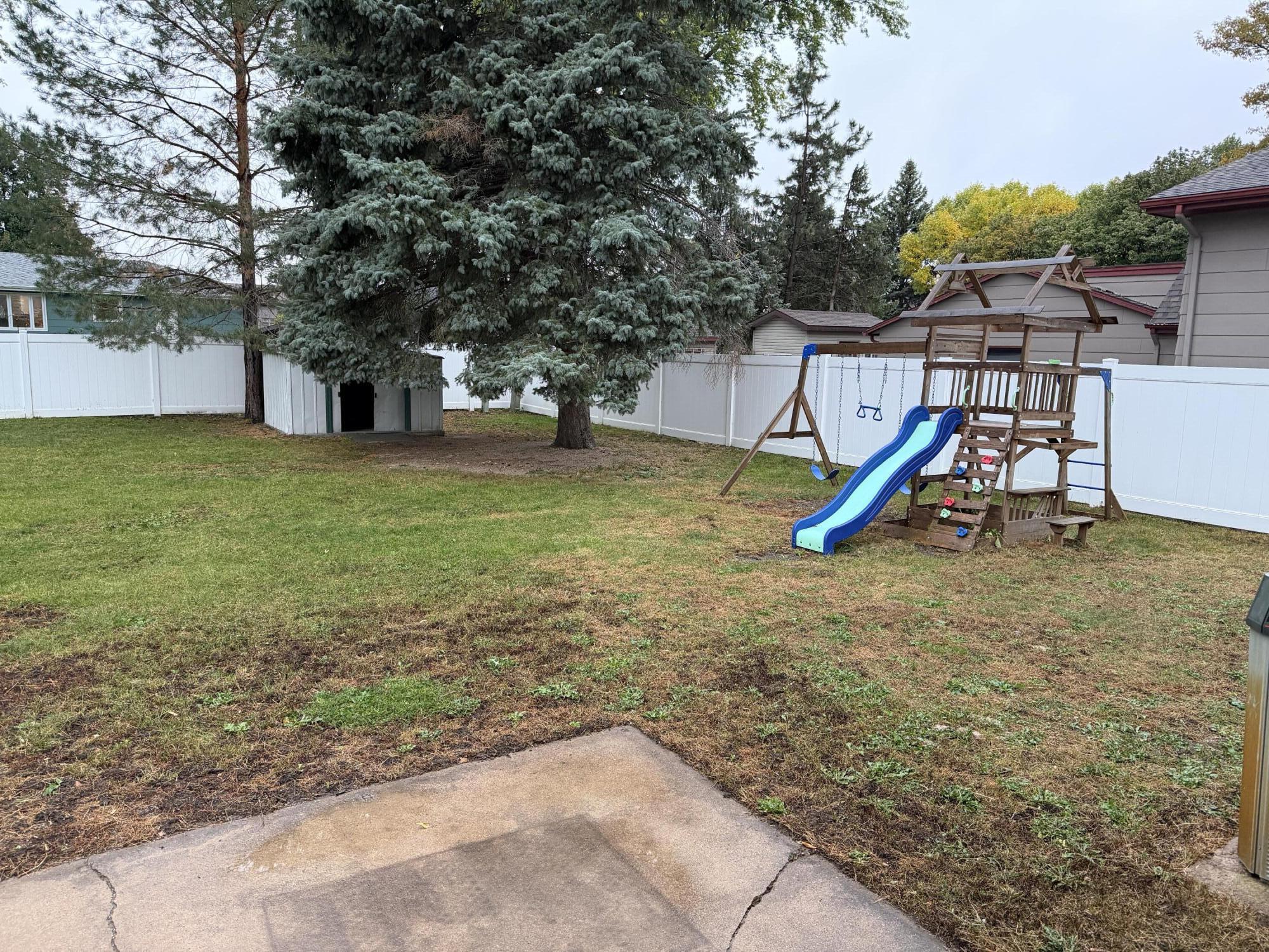 1325 Palmer Place