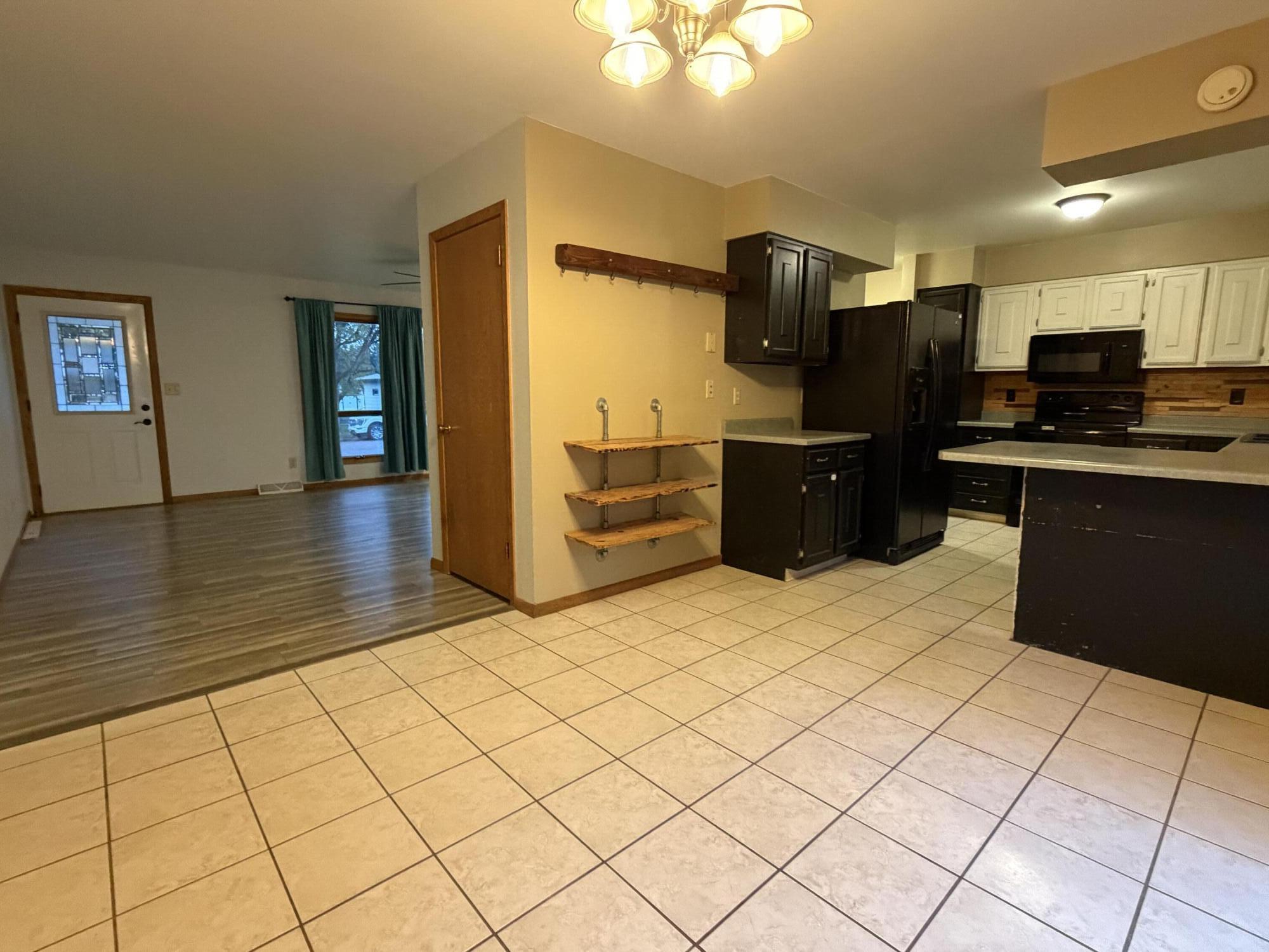1325 Palmer Place
