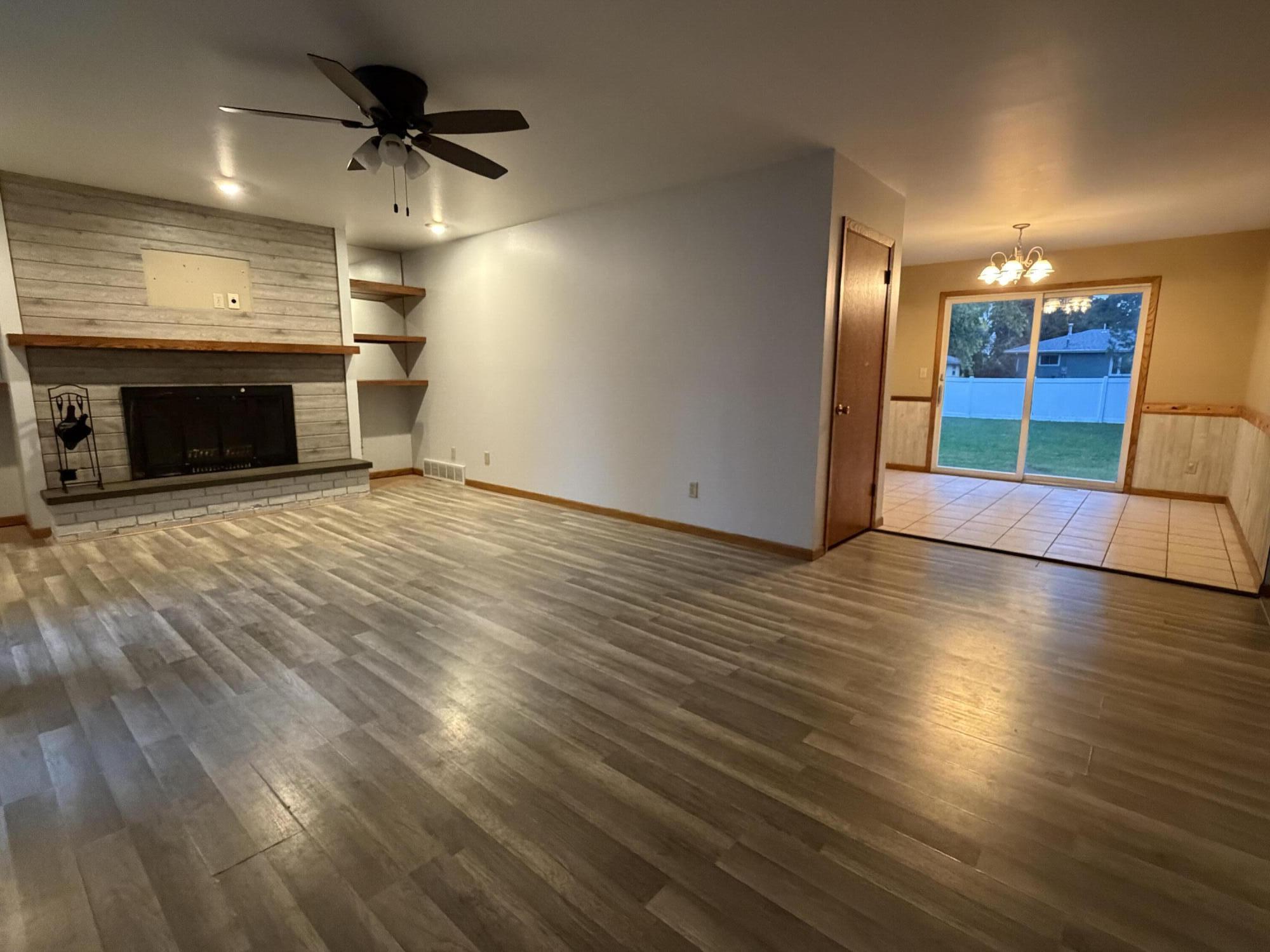 1325 Palmer Place