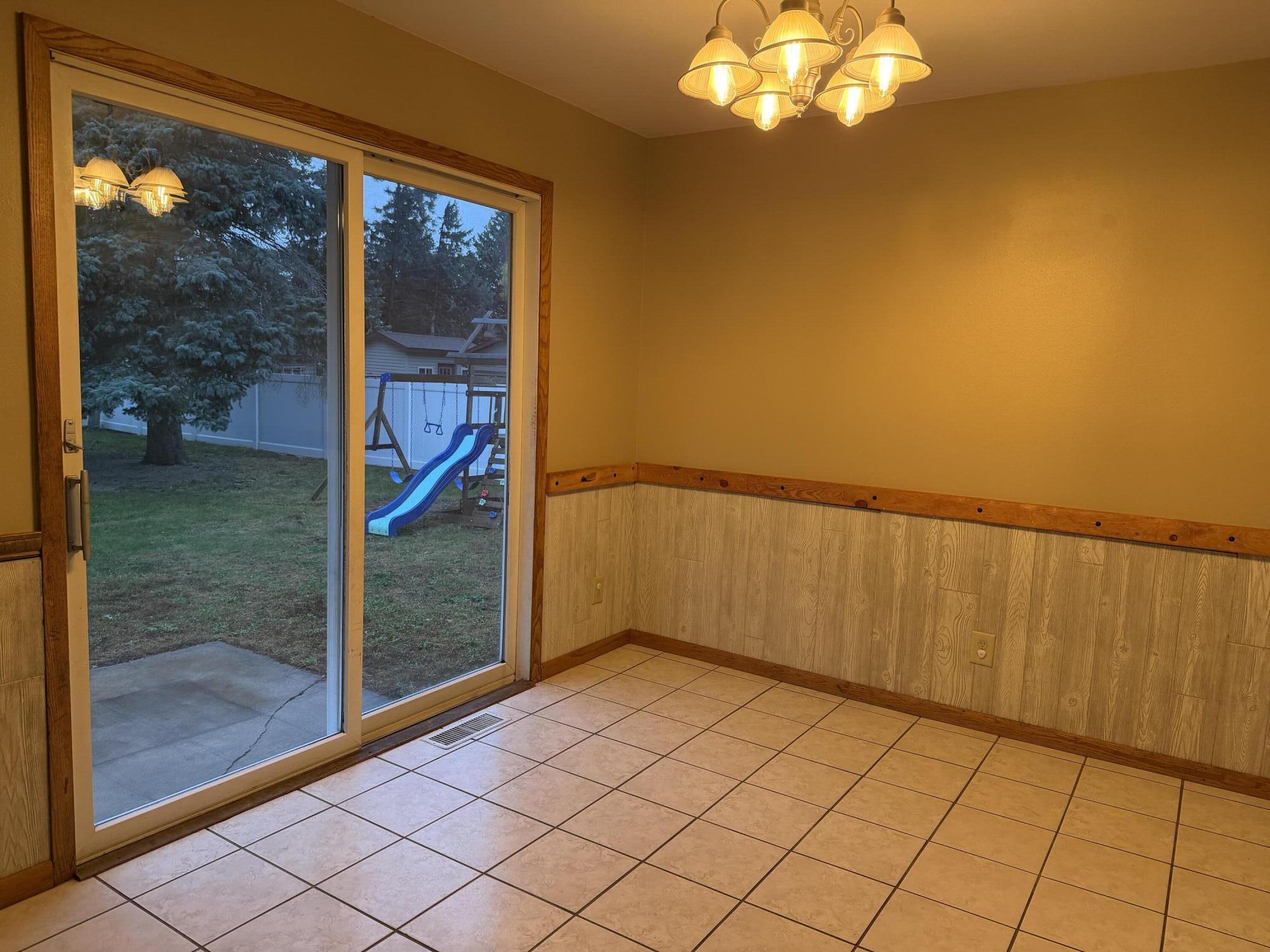 1325 Palmer Place