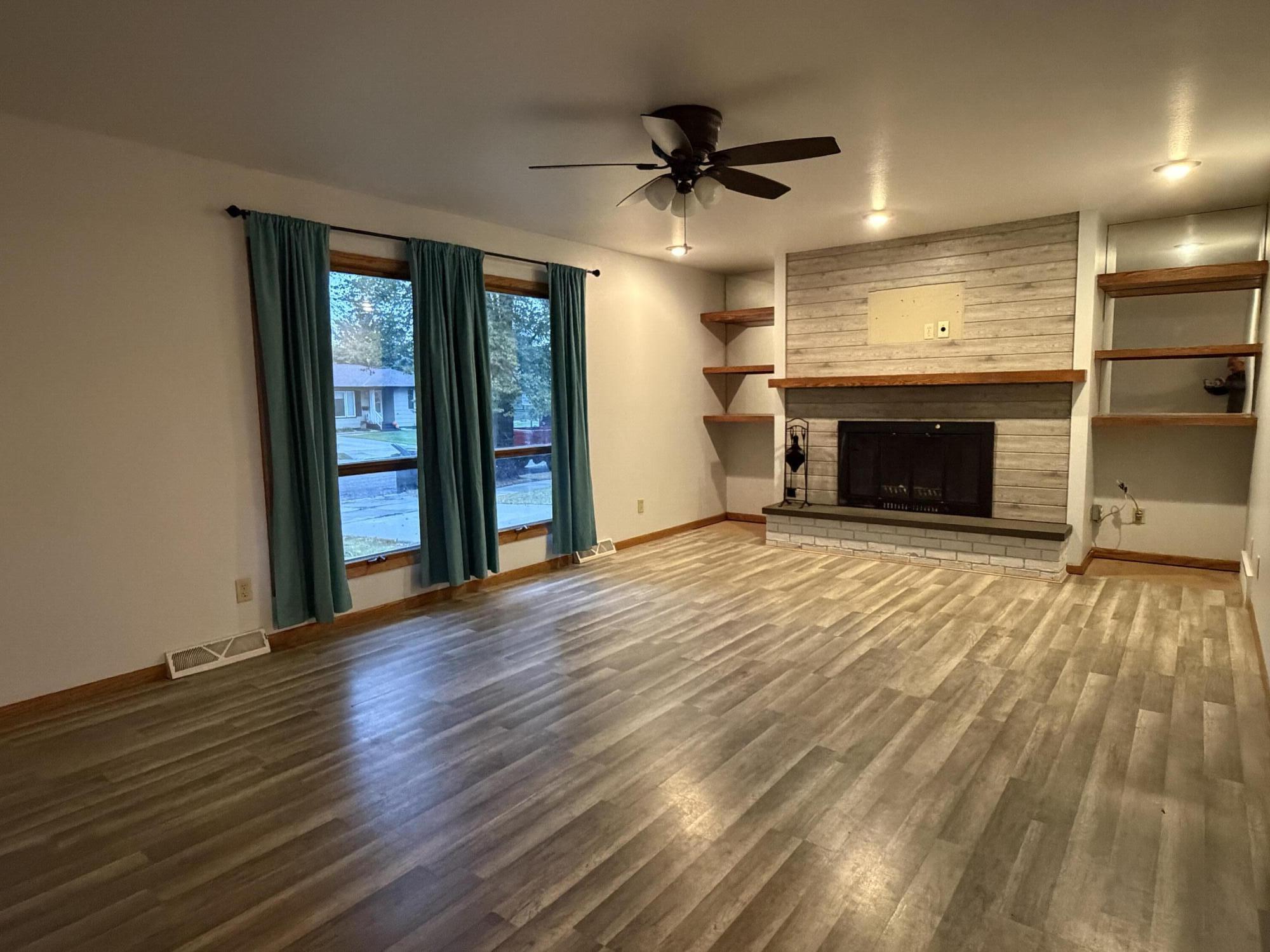 1325 Palmer Place