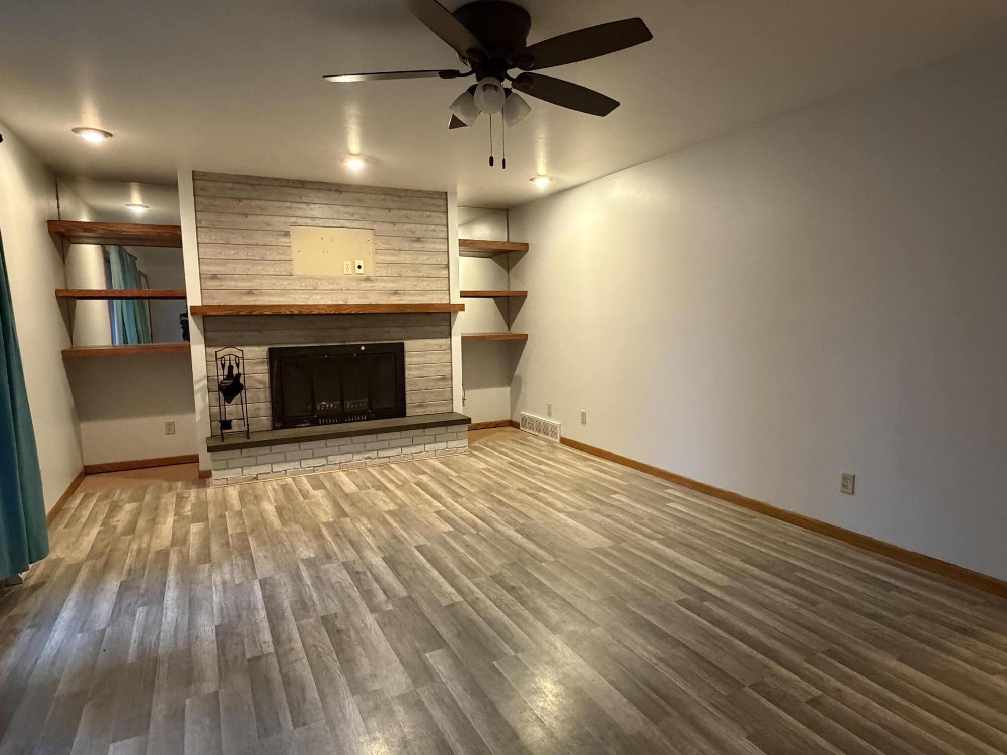 1325 Palmer Place