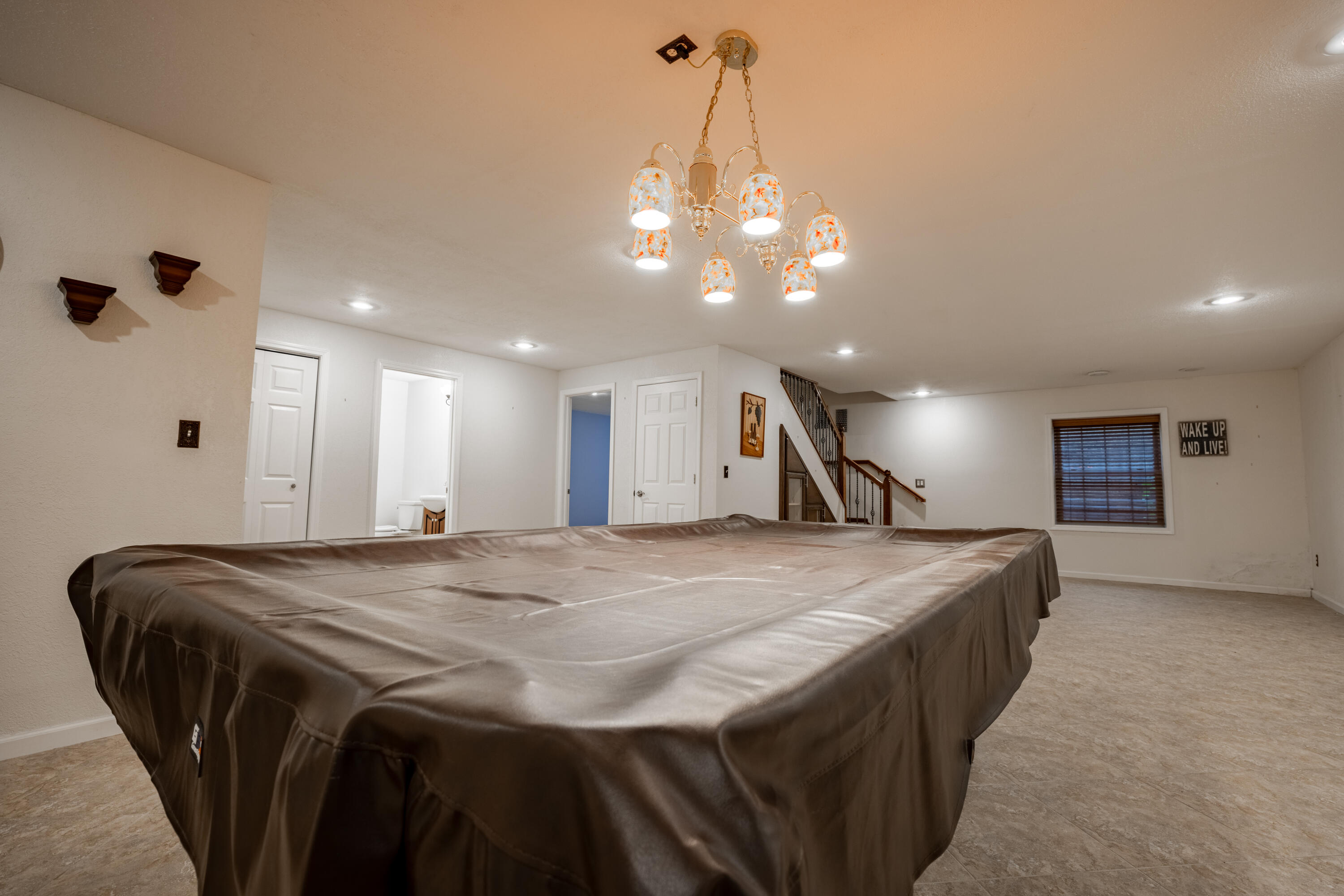 901 Estates Dr