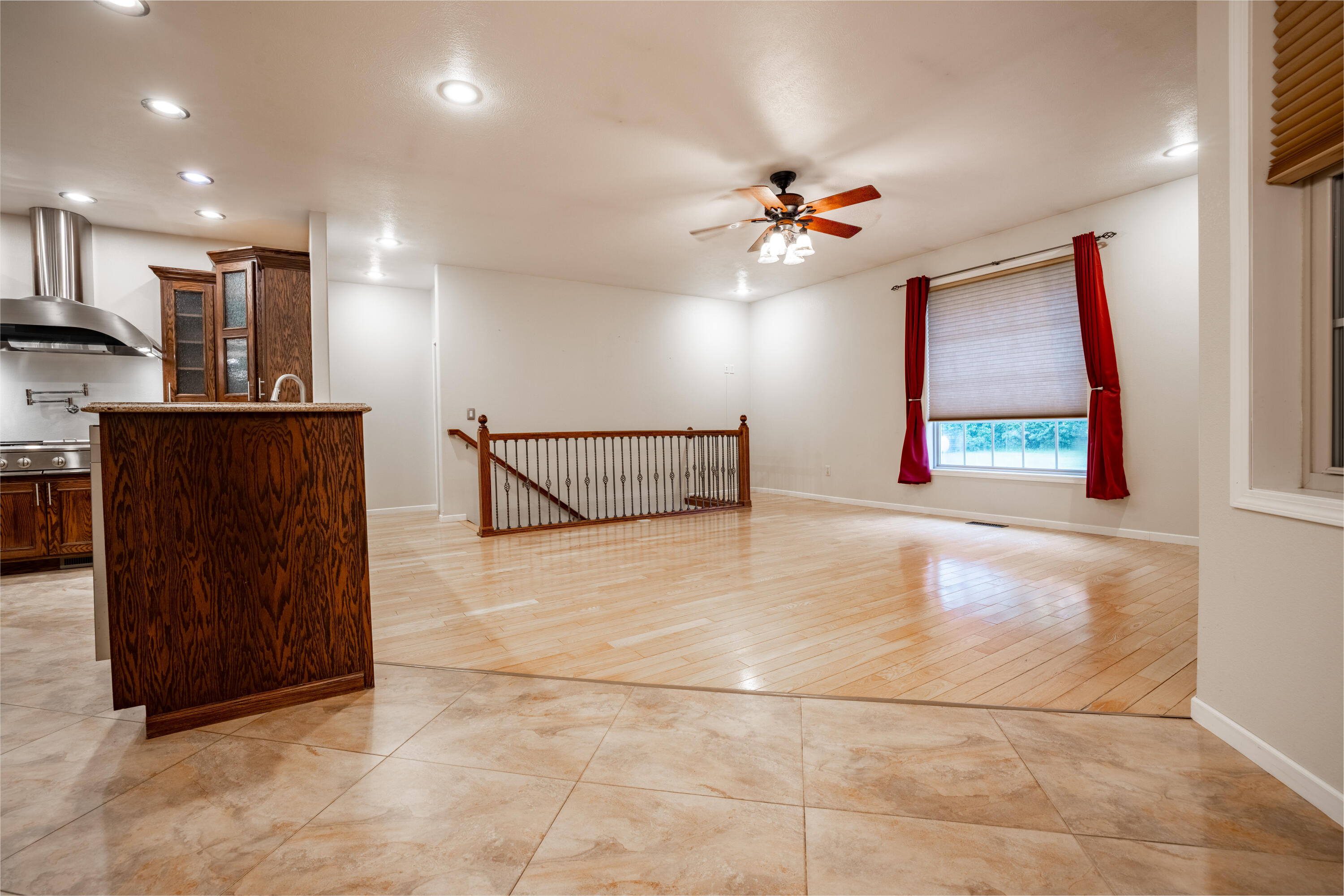 901 Estates Dr