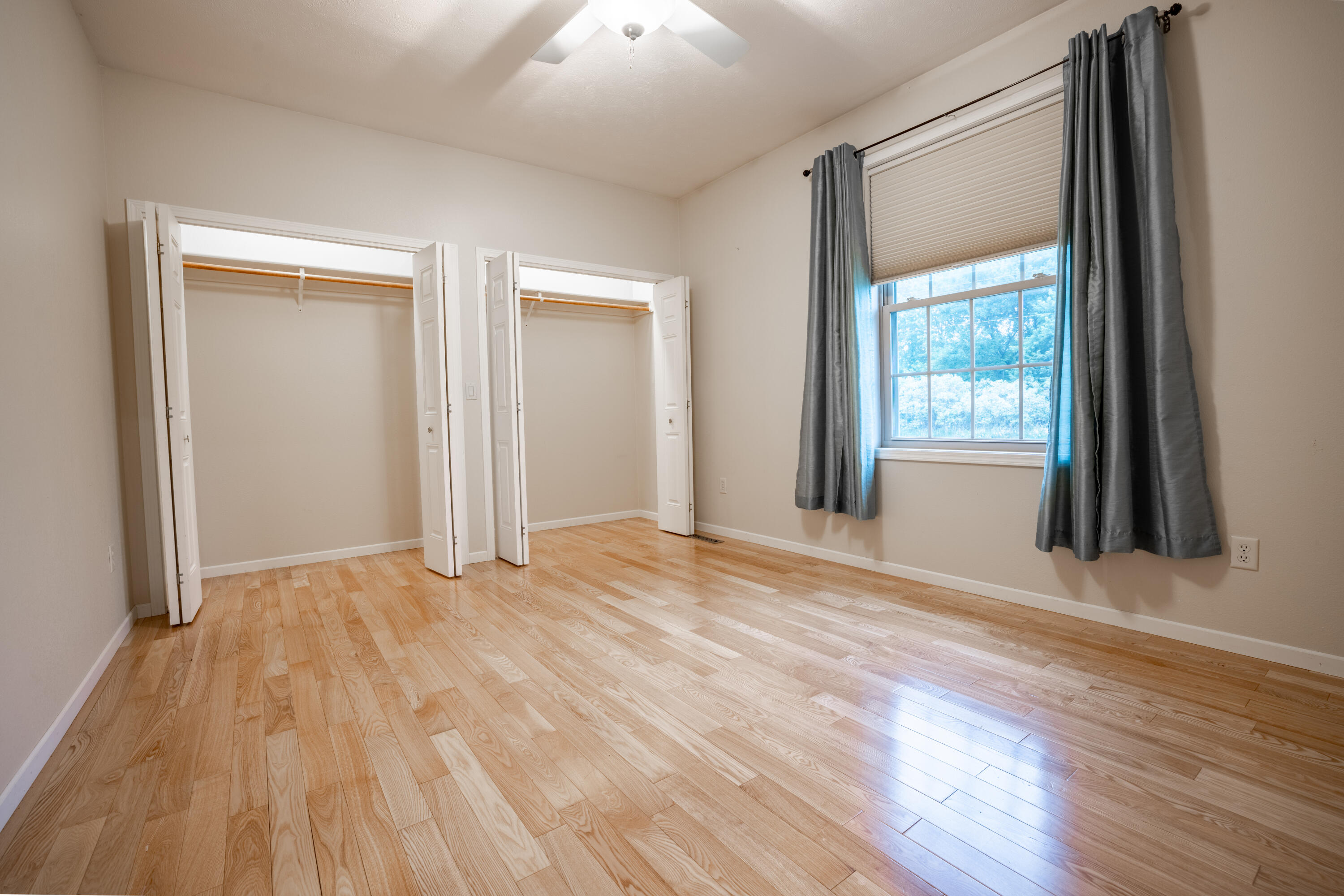 901 Estates Dr