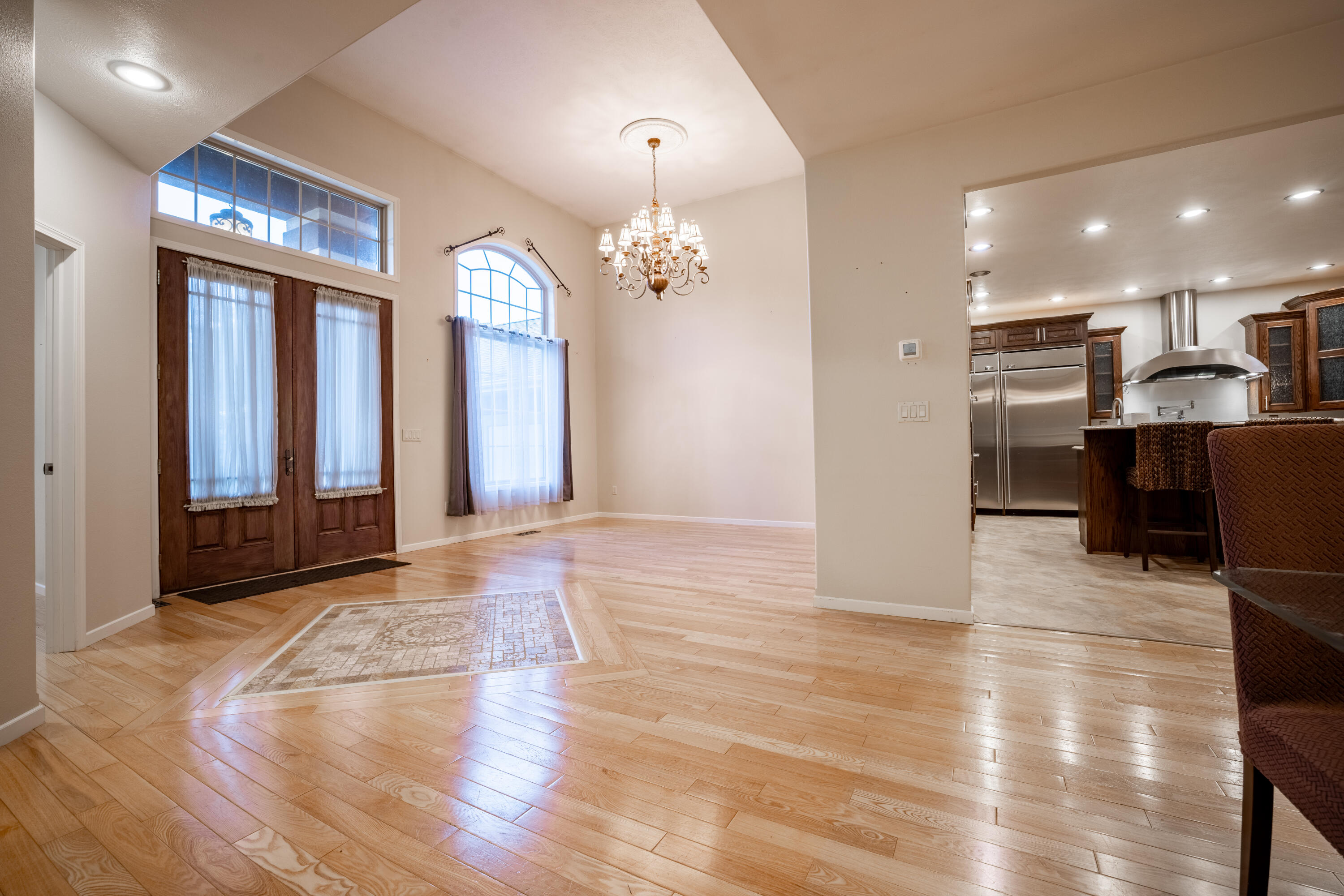 901 Estates Dr