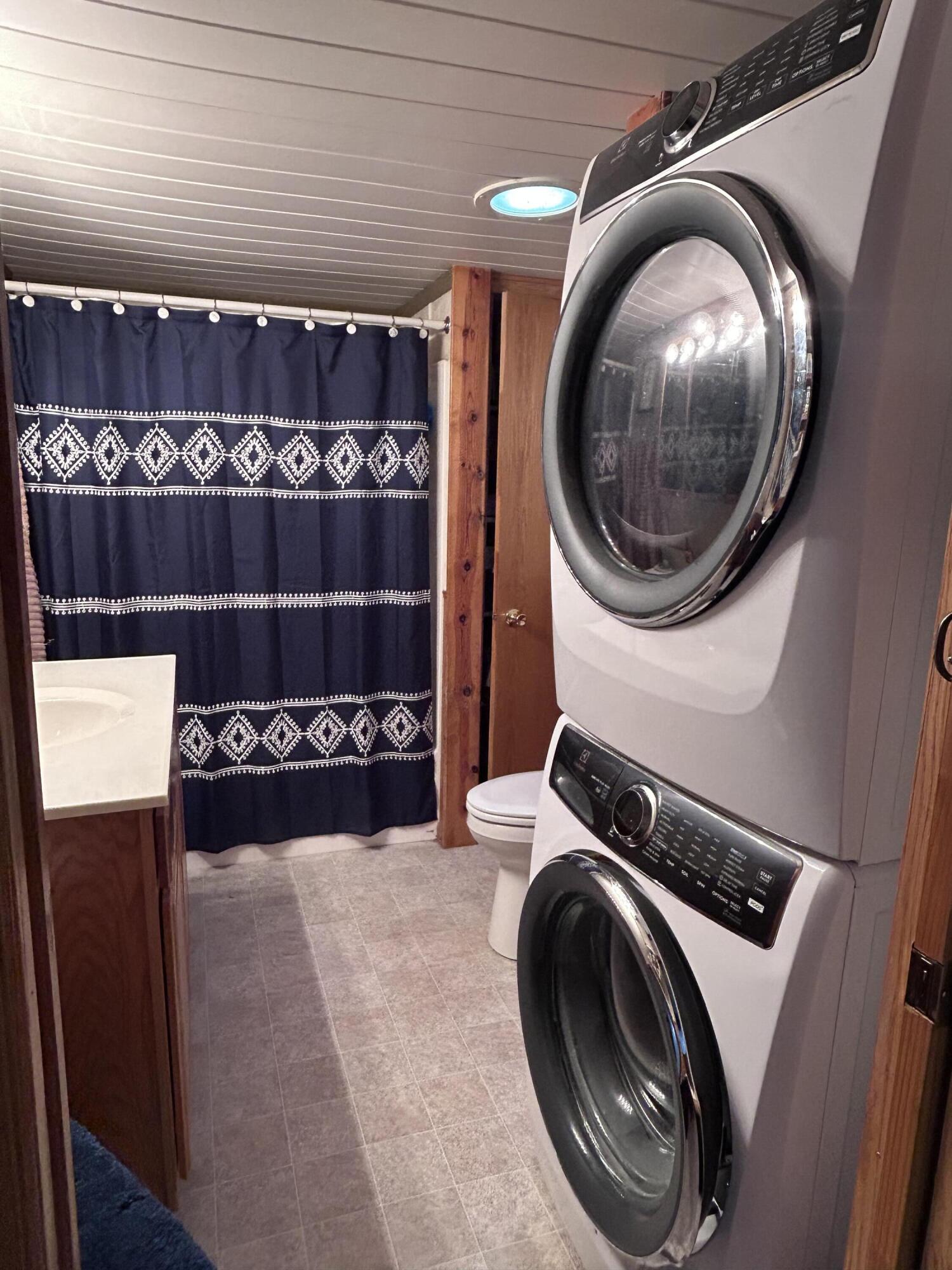 1401 S Main Lot 61 St