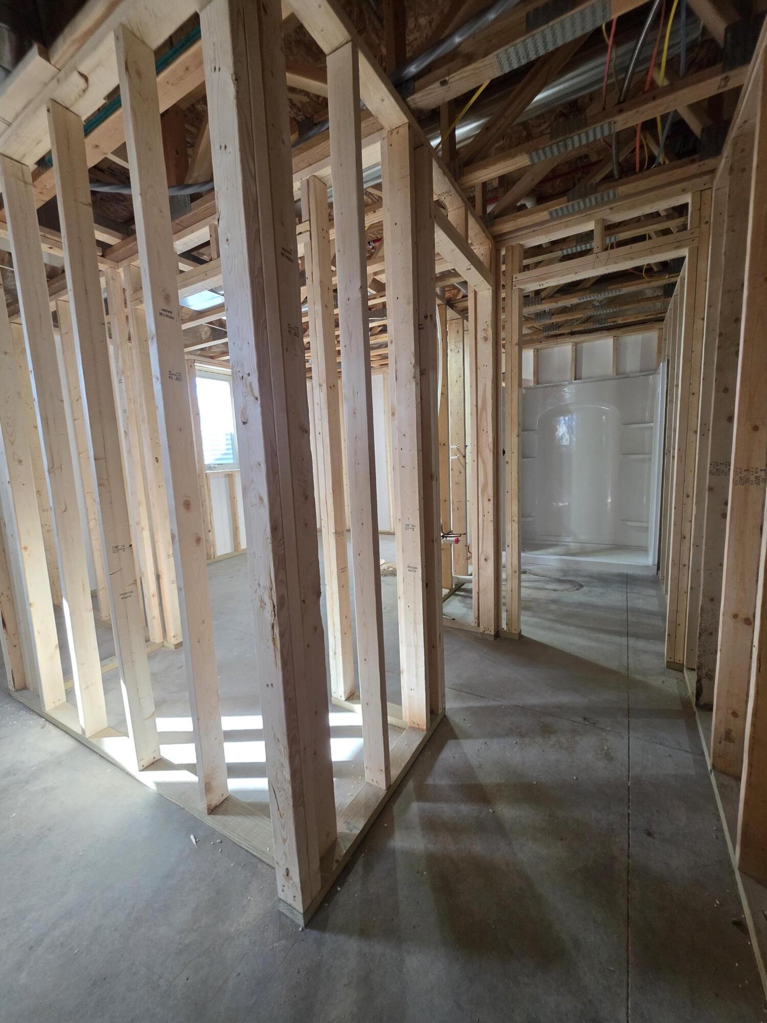 677 N VAN'T HAAFF Dr