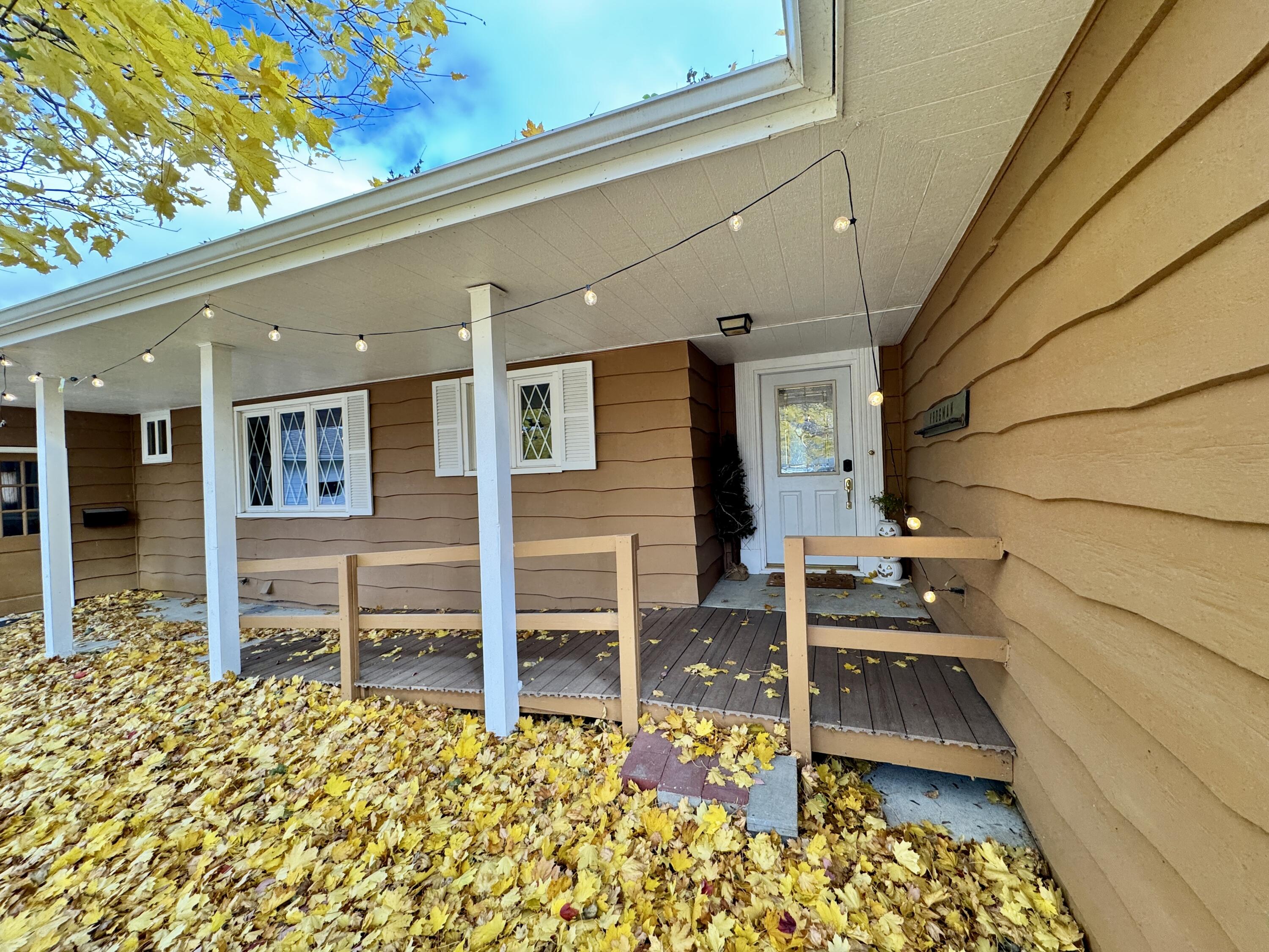 1002 Palmer Place