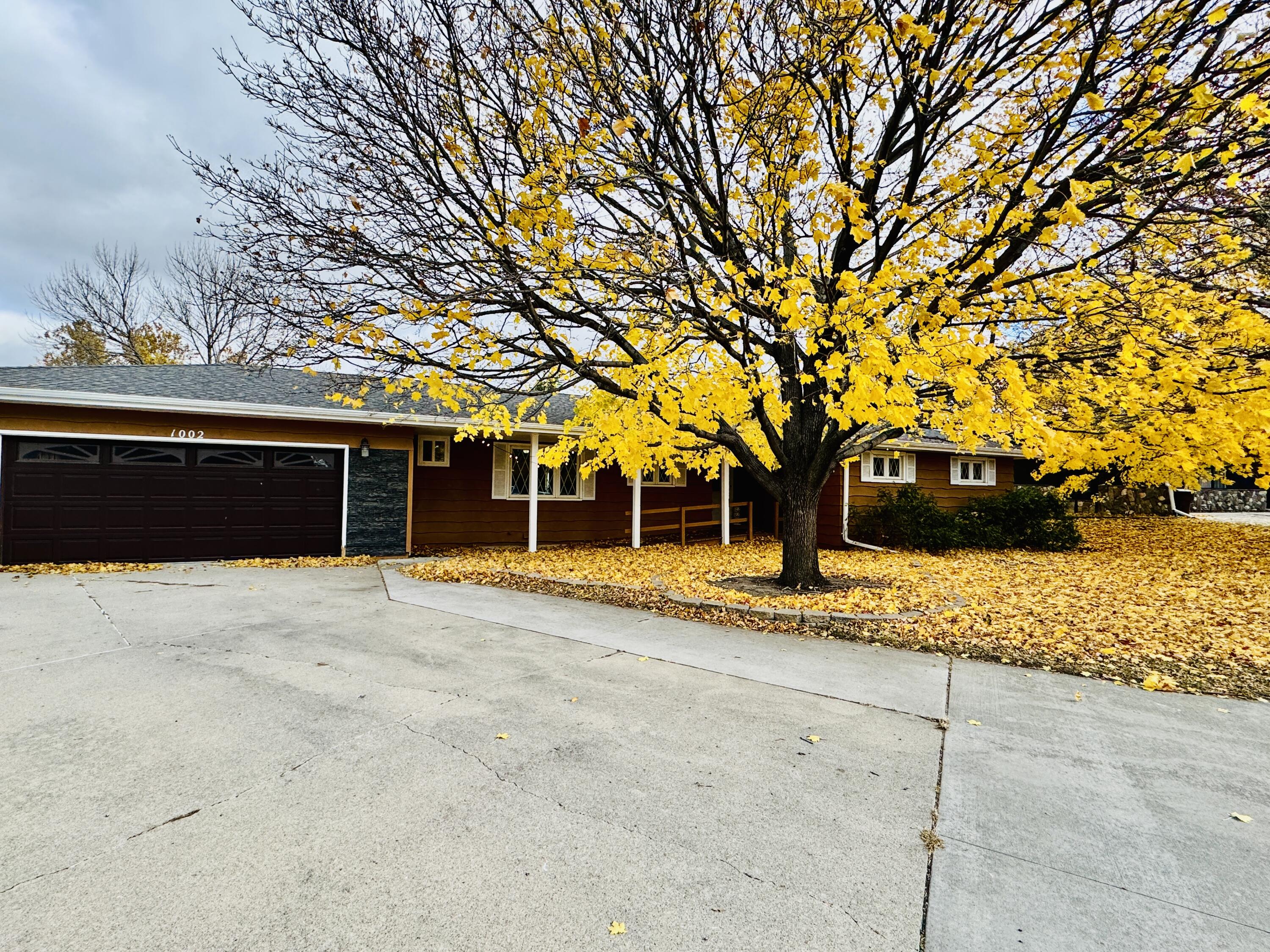 1002 Palmer Place