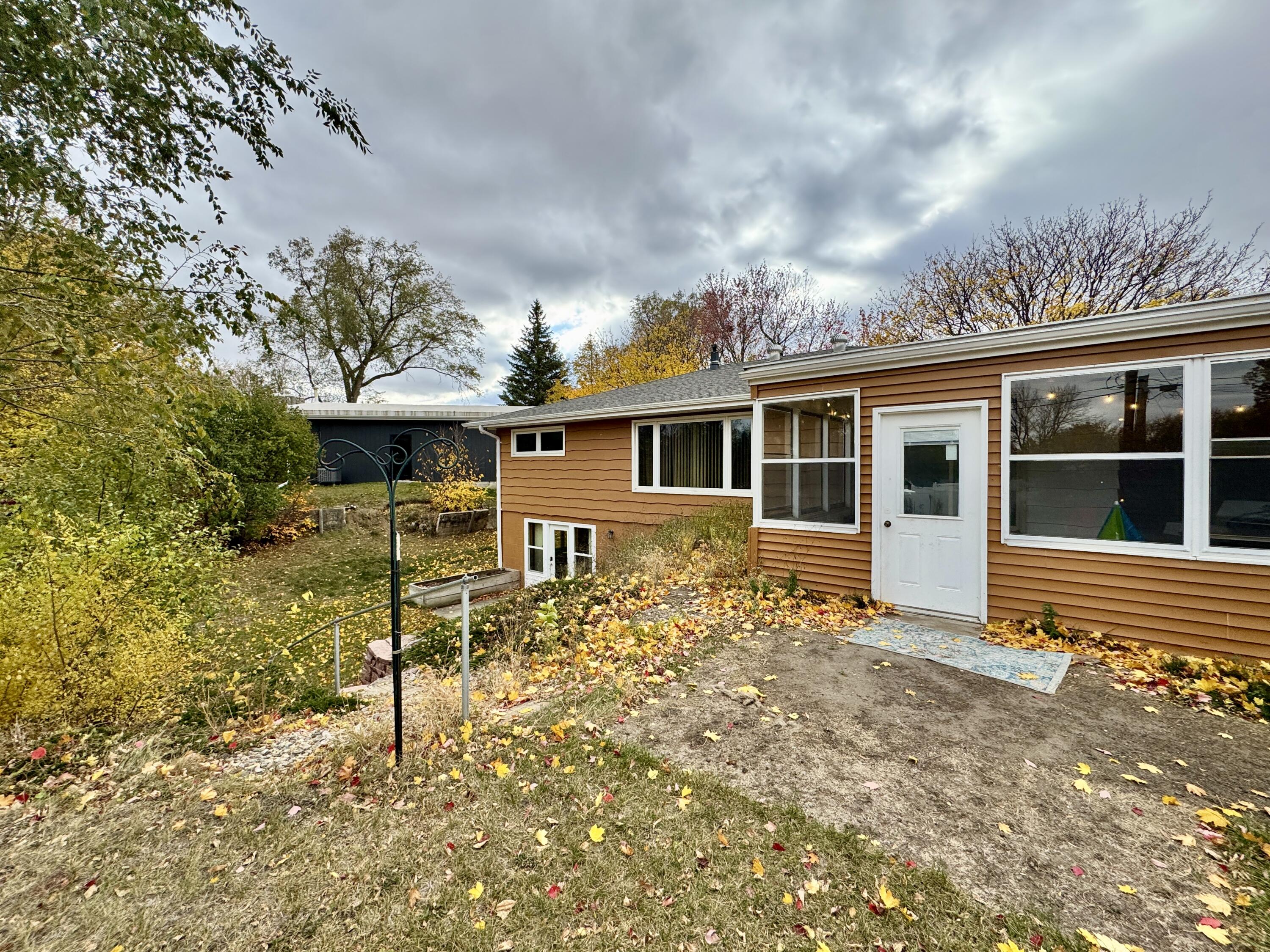 1002 Palmer Place
