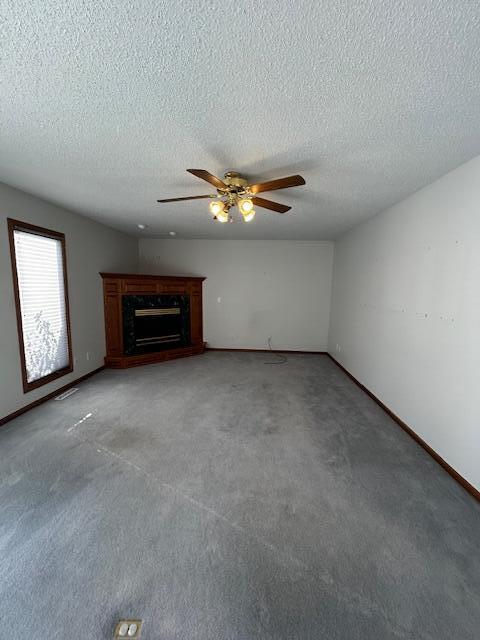 921 W Elm Ave