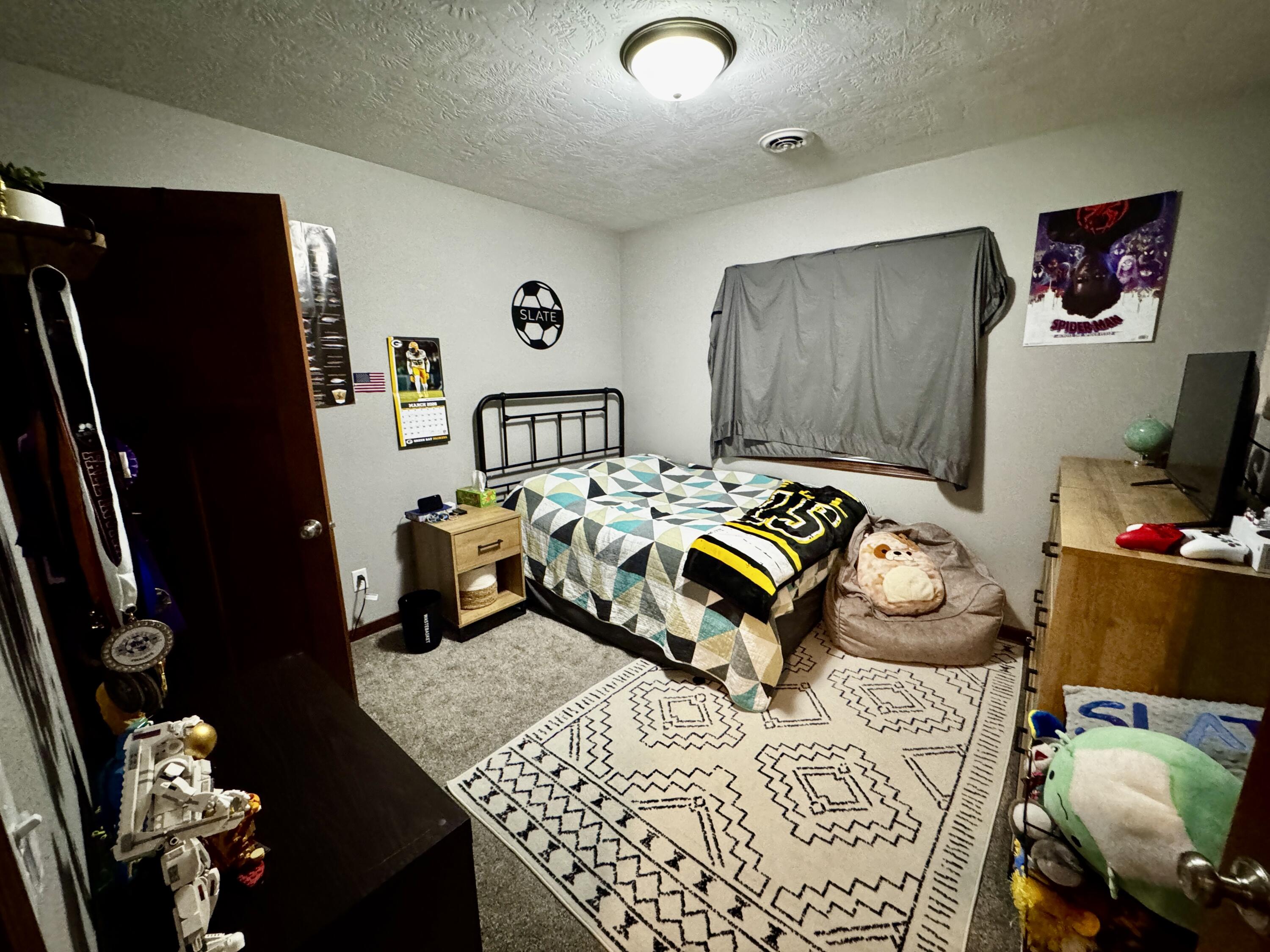 917/919 W 16th Ave