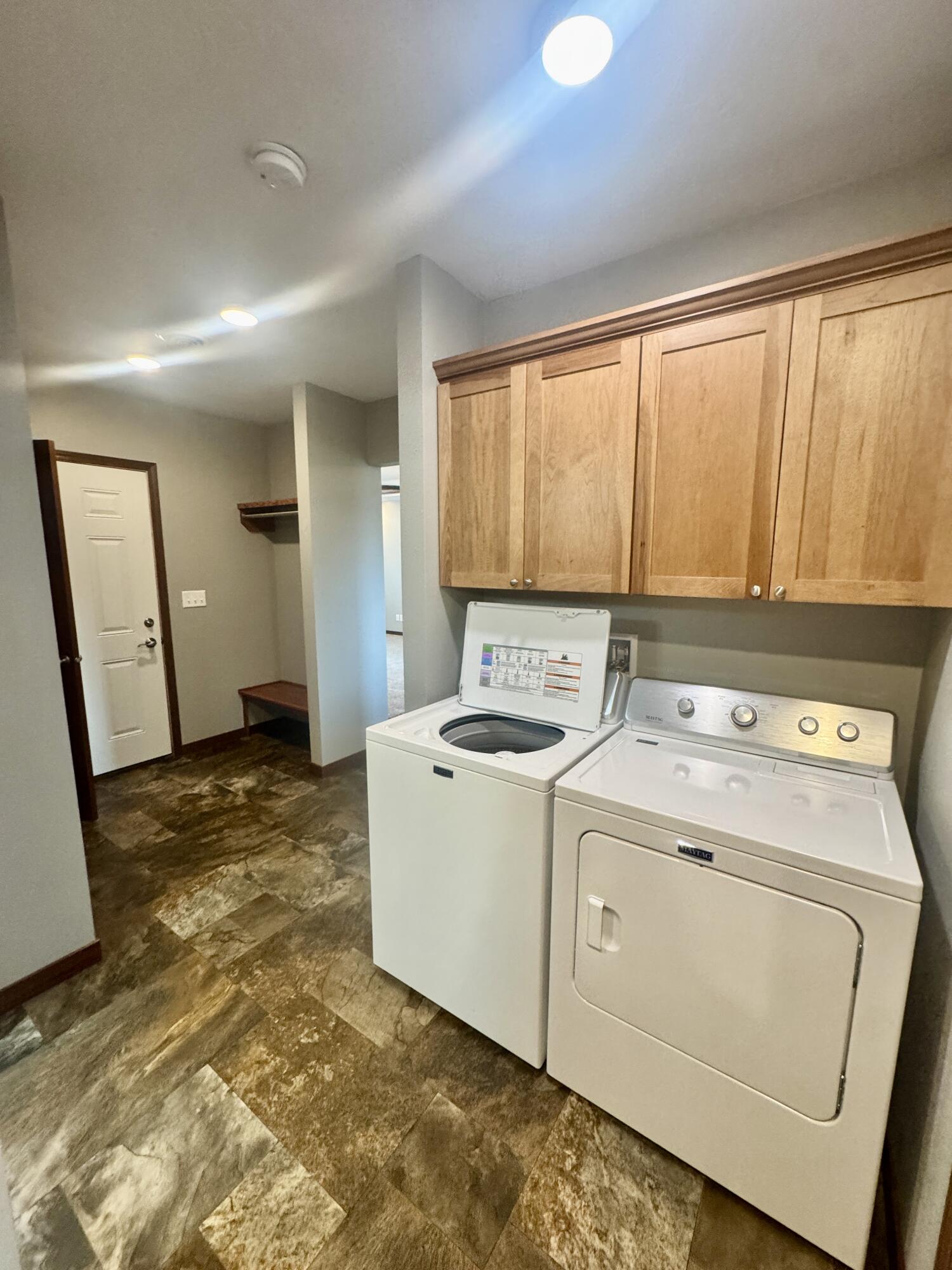 917/919 W 16th Ave