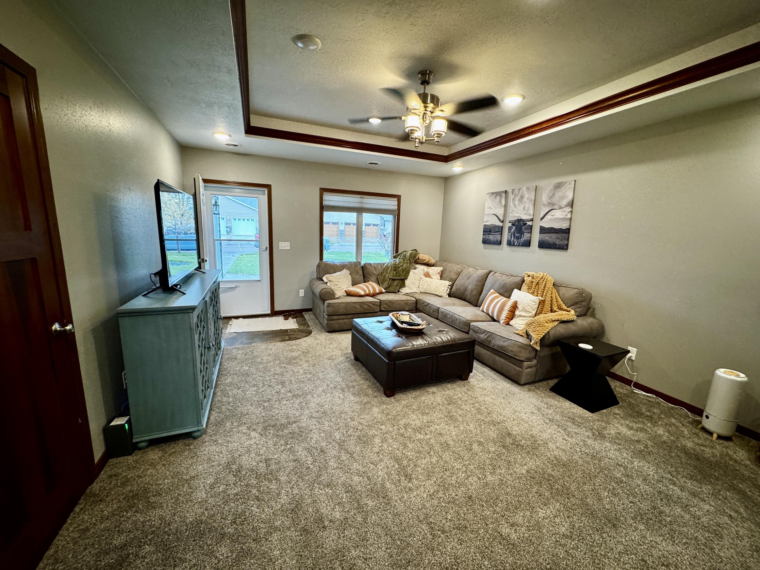 917 or 919 W 16th Ave