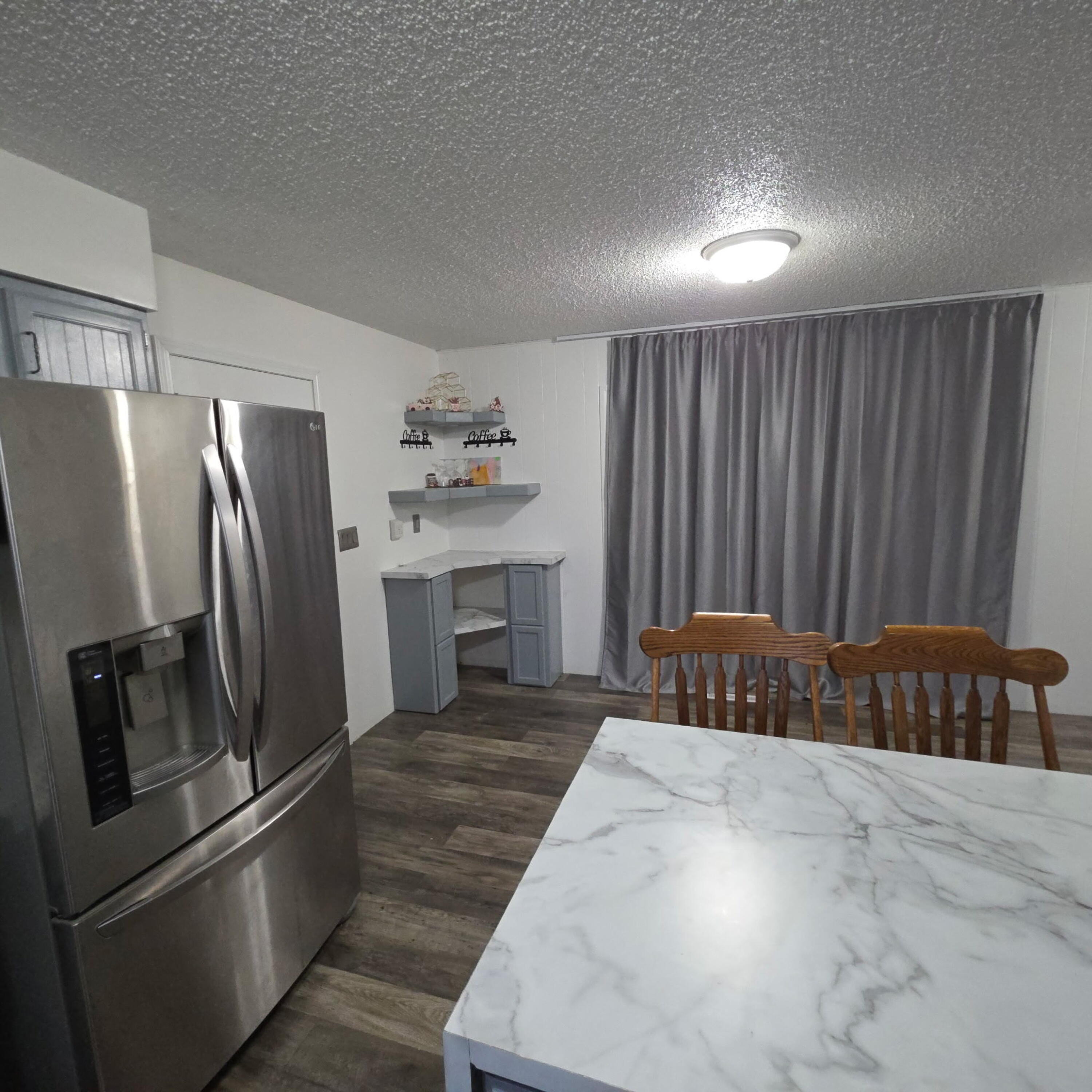 211 W 15th Ave