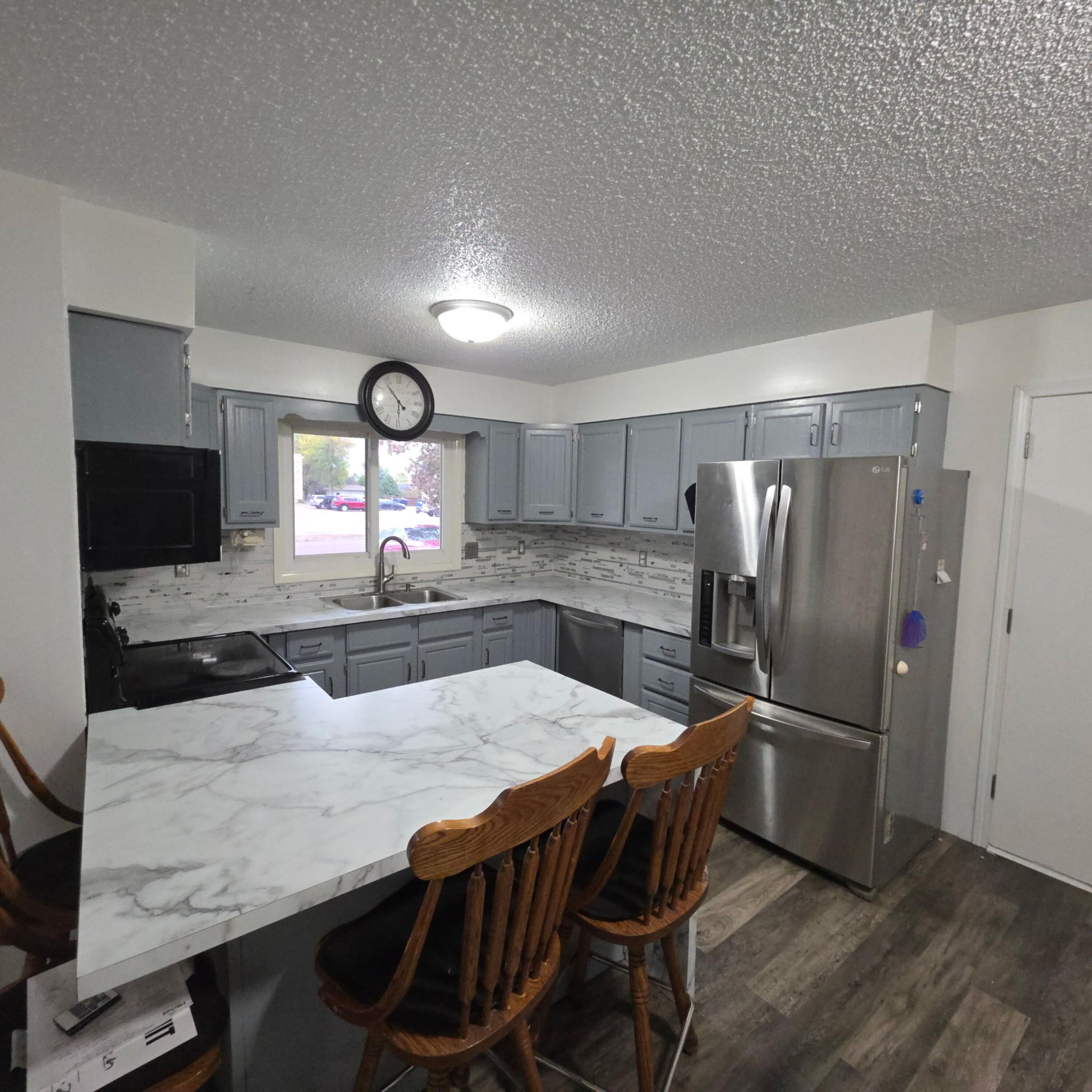 211 W 15th Ave