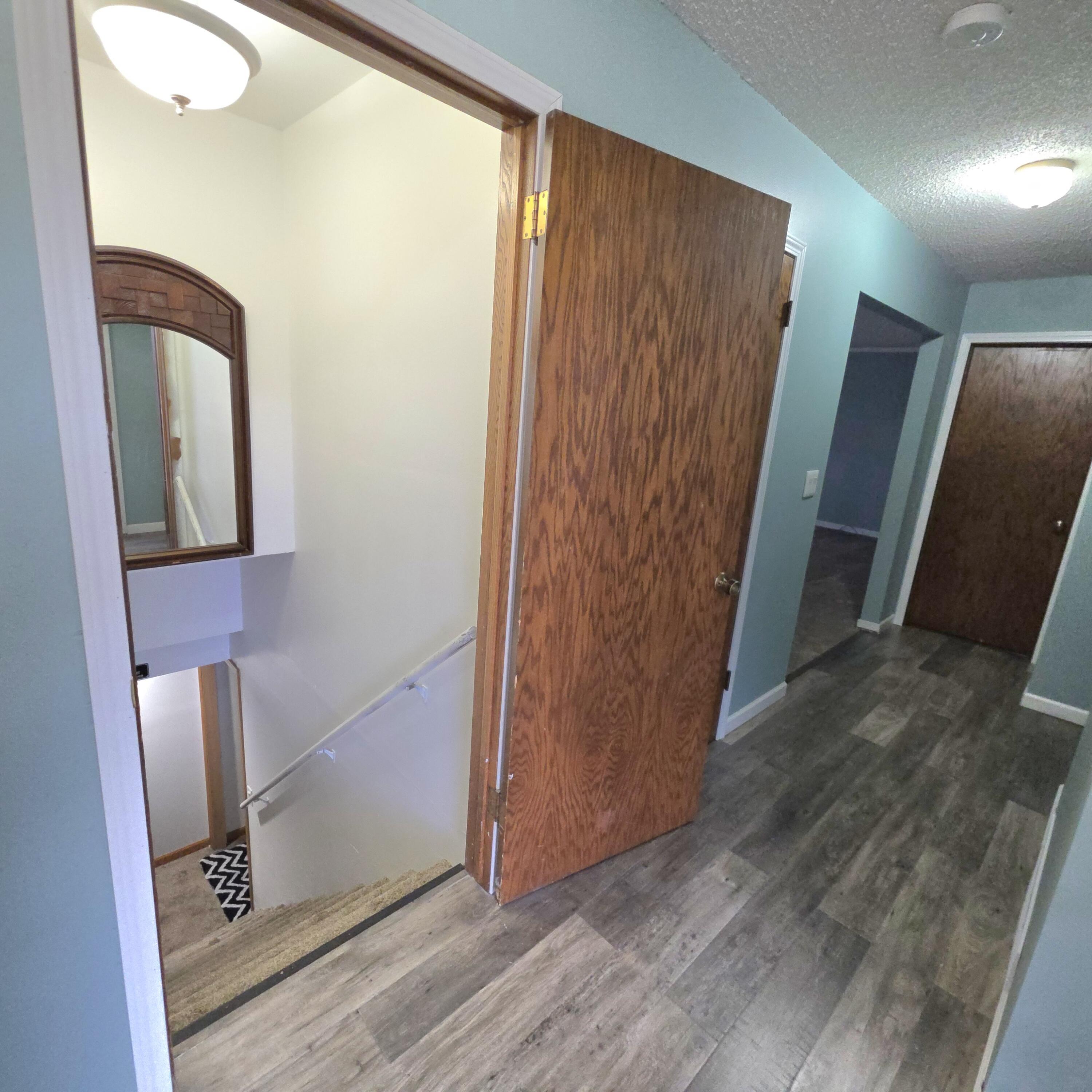 211 W 15th Ave