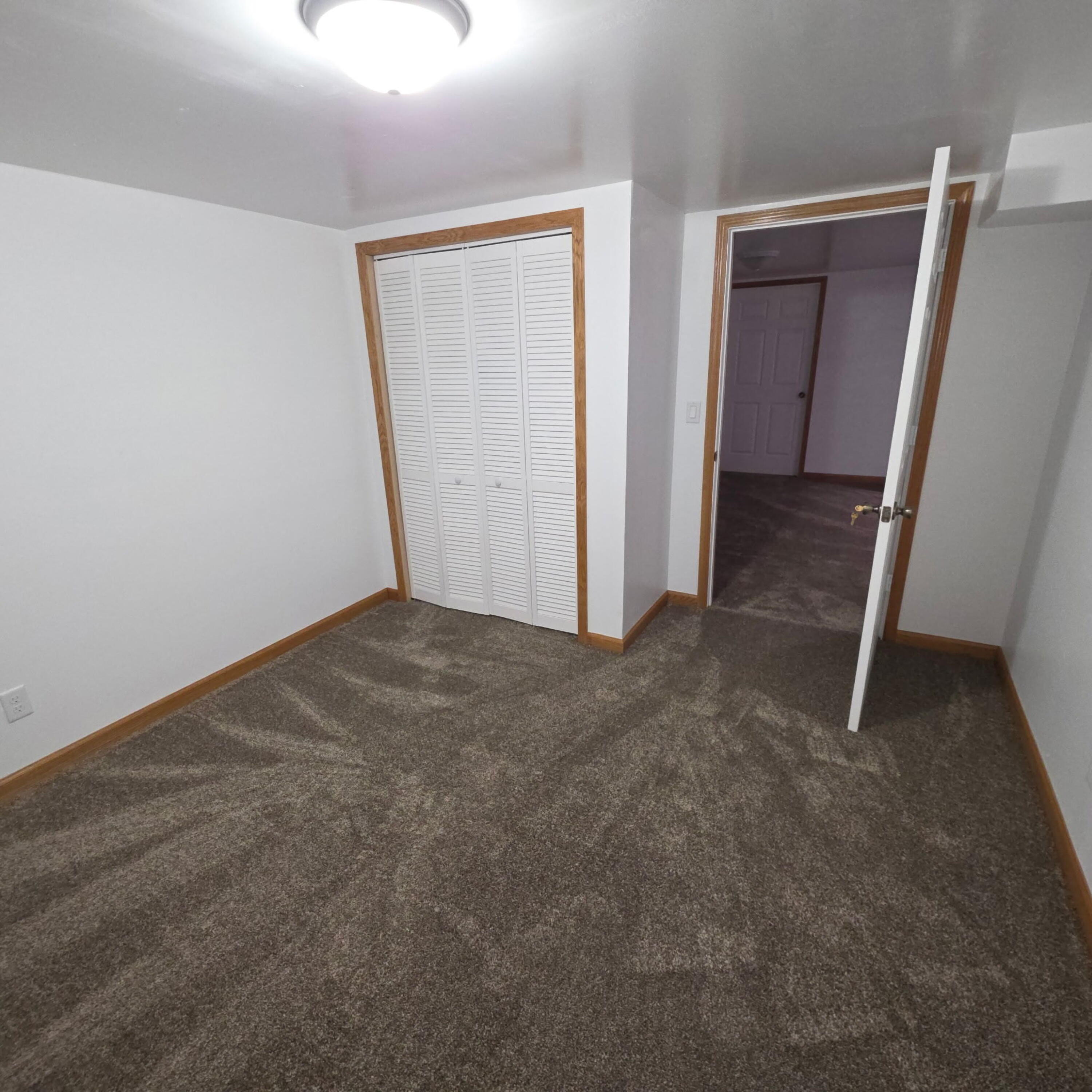 211 W 15th Ave