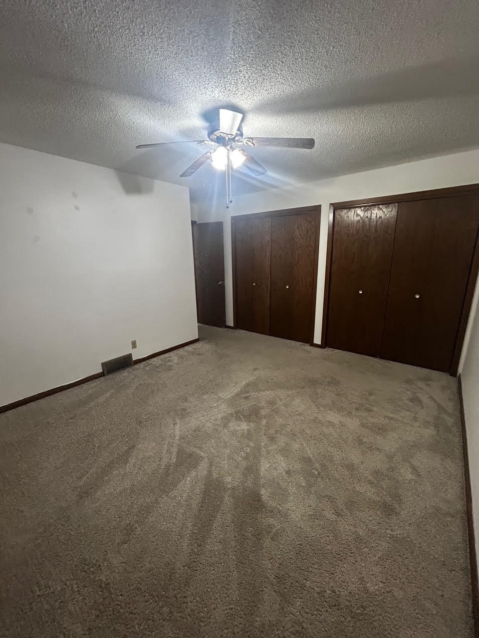 211 W 15th Ave