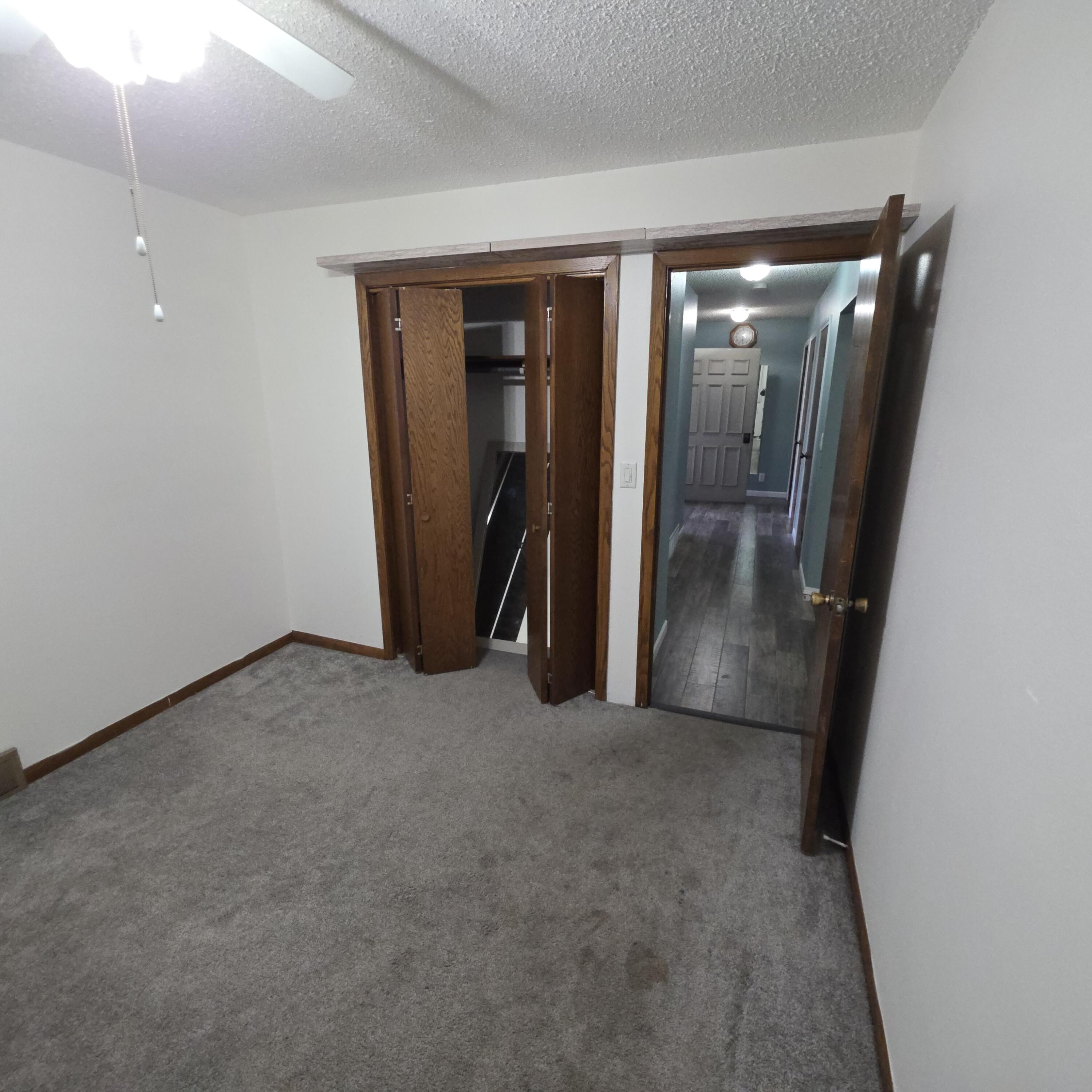211 W 15th Ave