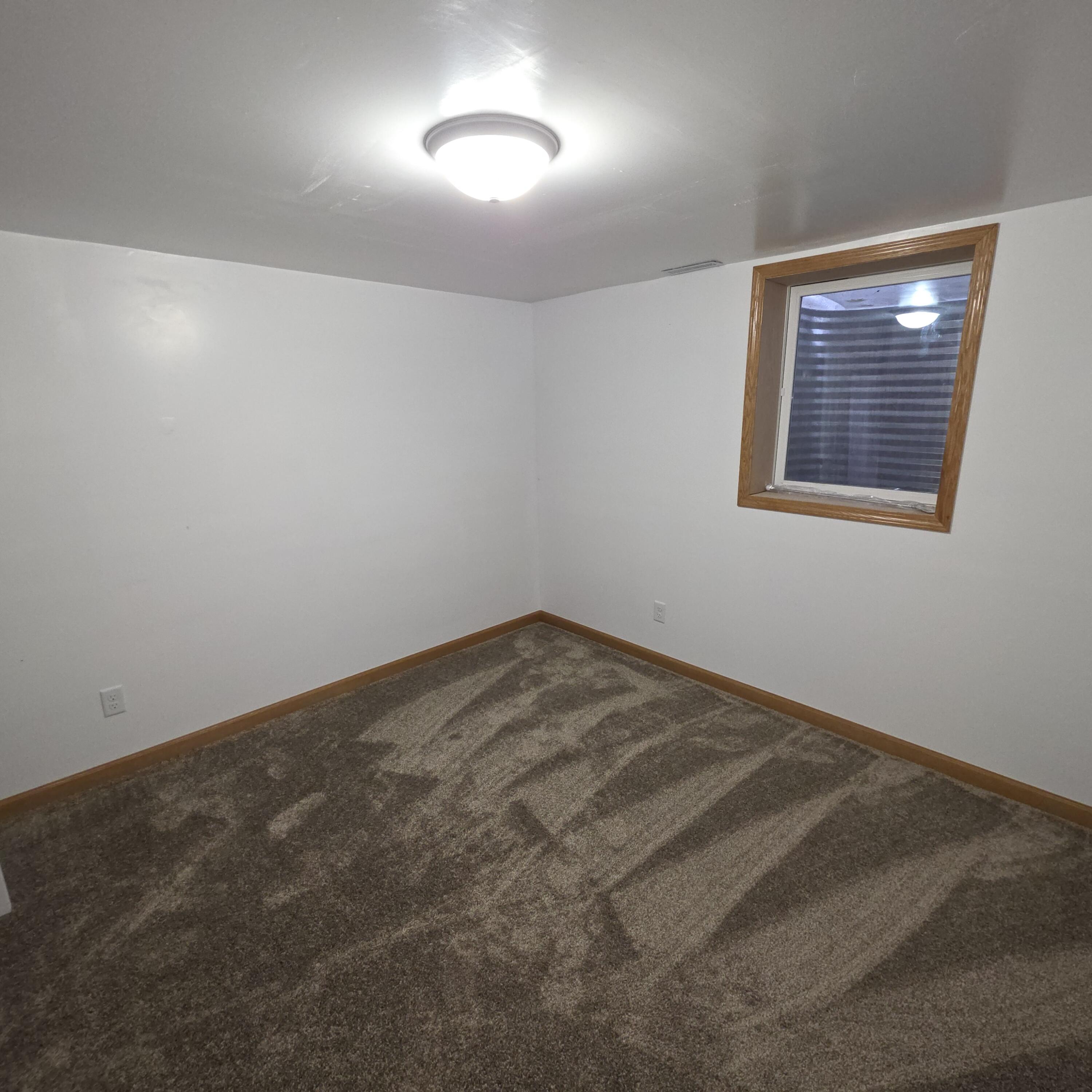 211 W 15th Ave